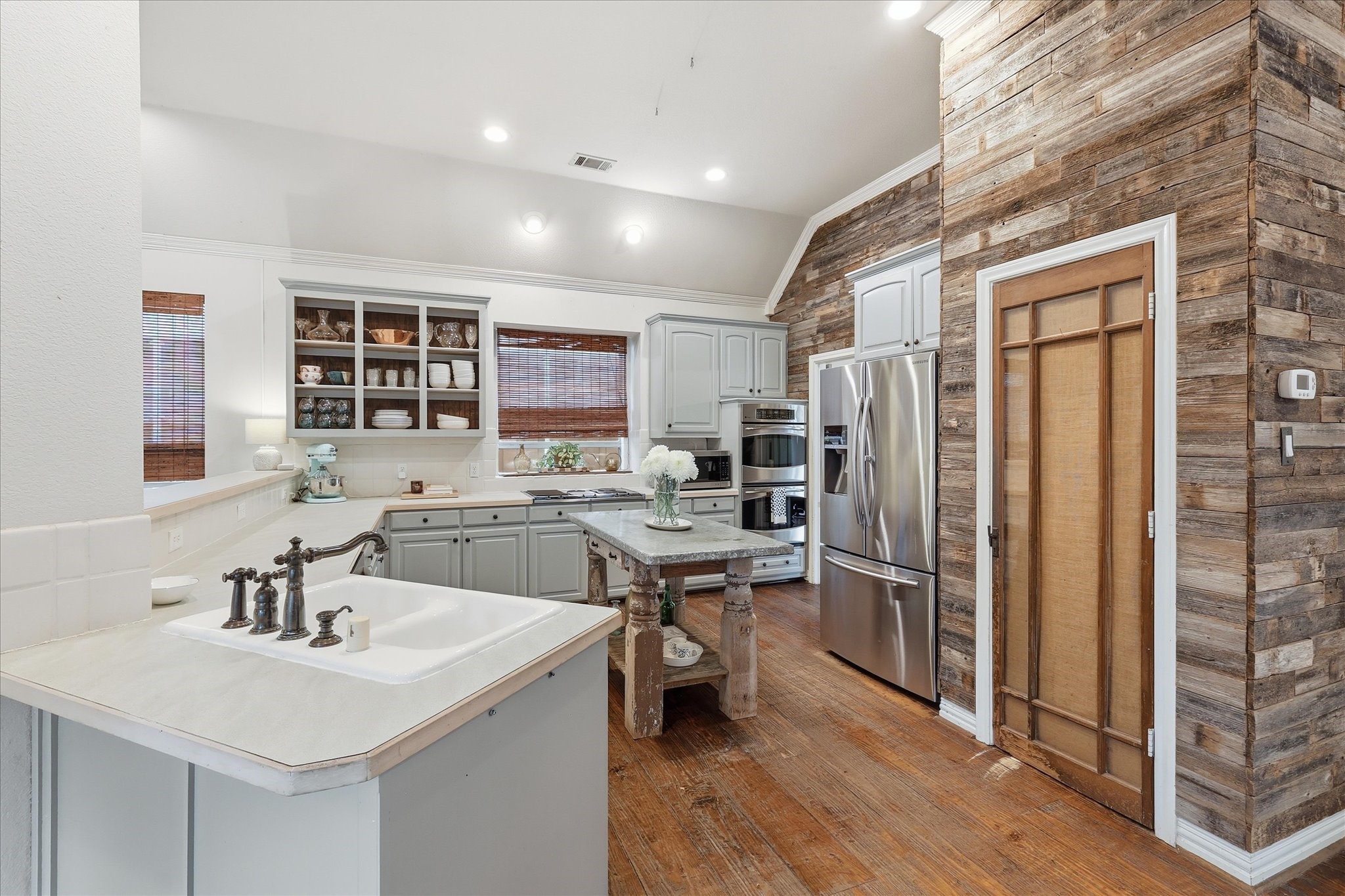 635 Glen Lakes Drive