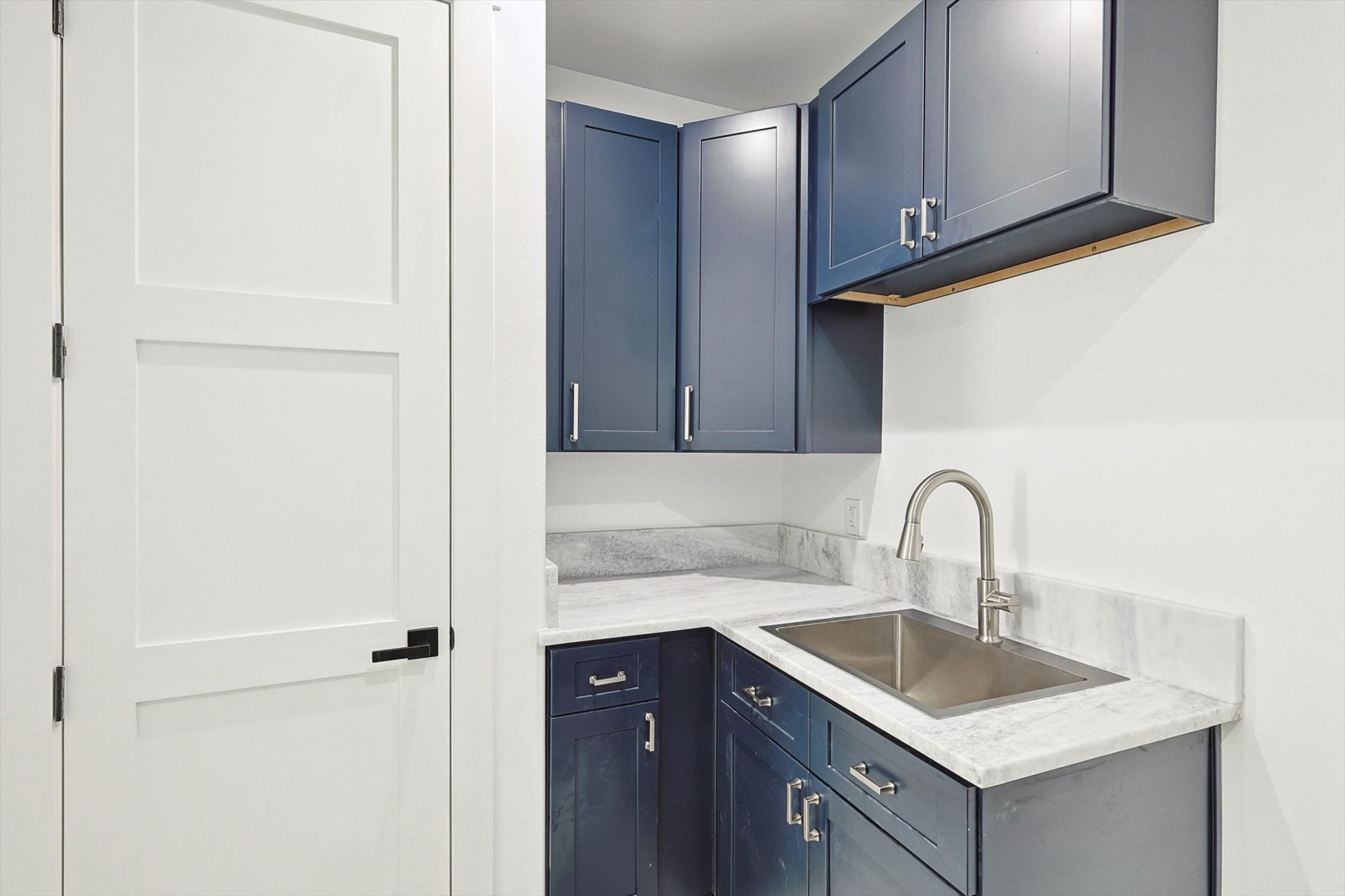 767 W Main Street 201