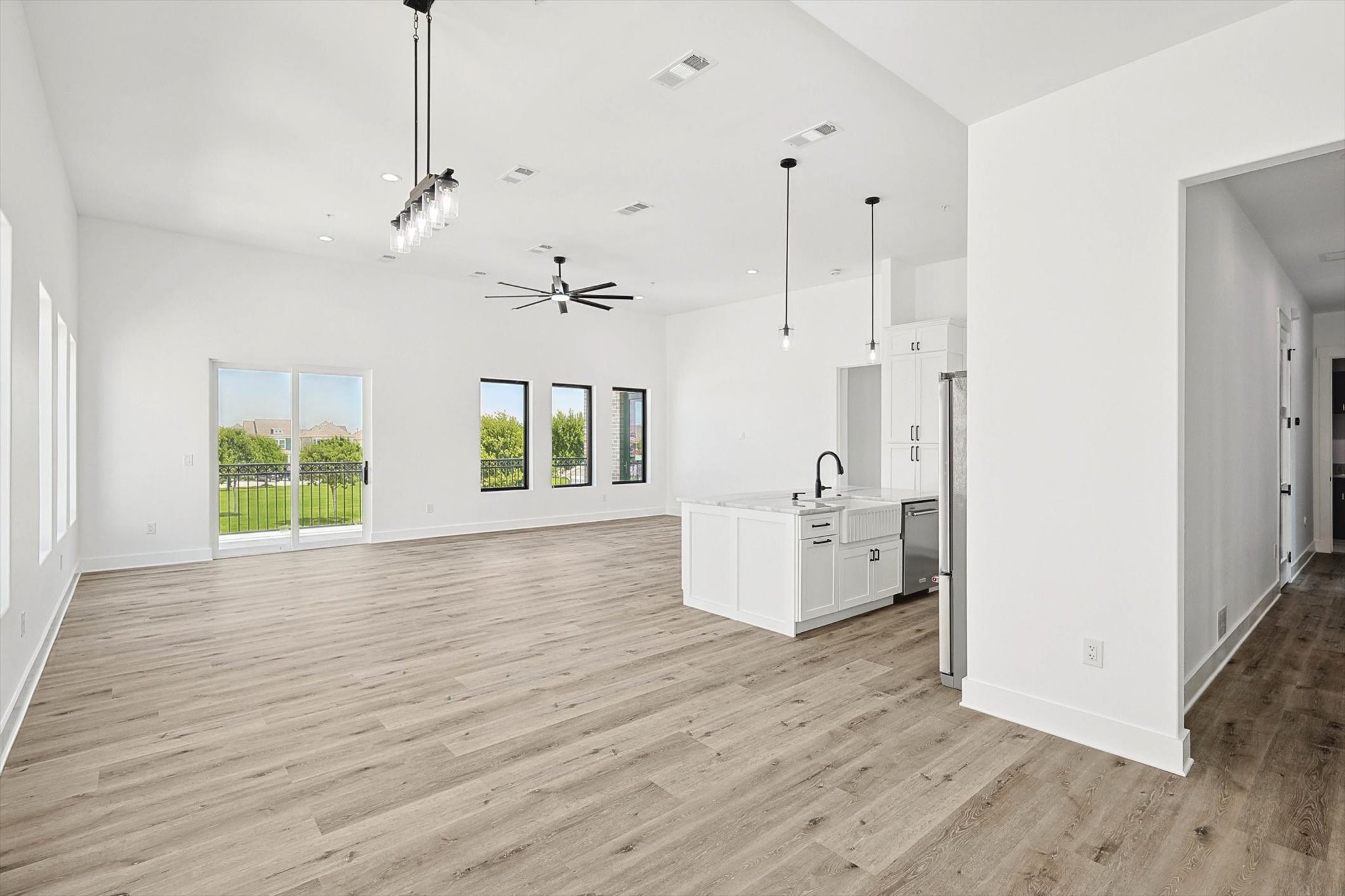 767 W Main Street 201
