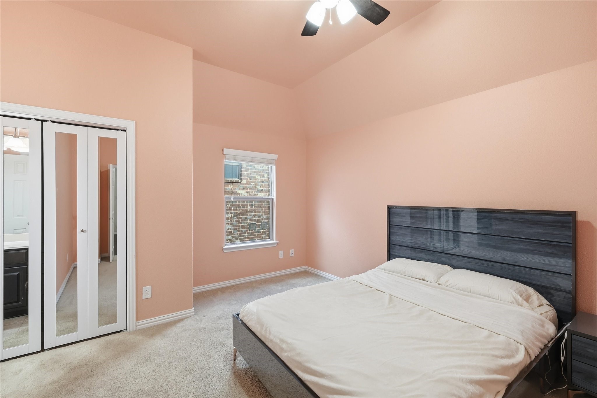 2427 Lismore Lane