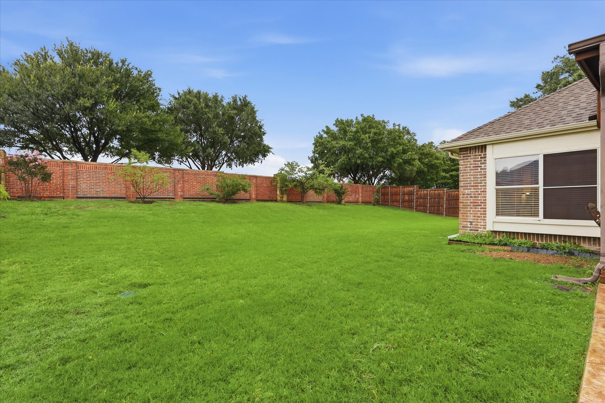 727 Willow Ridge Court