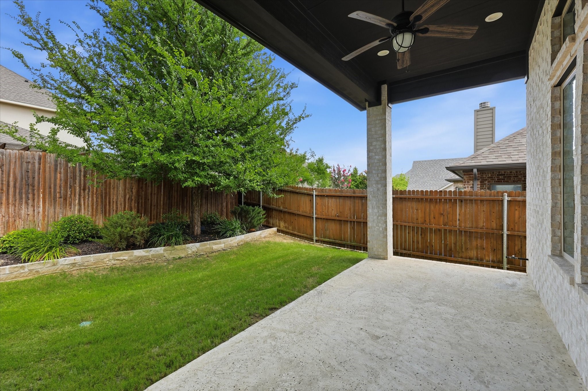 2706 Woodpoint Road