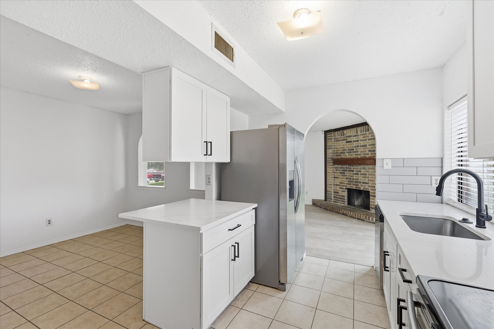 2227 Crockett Drive