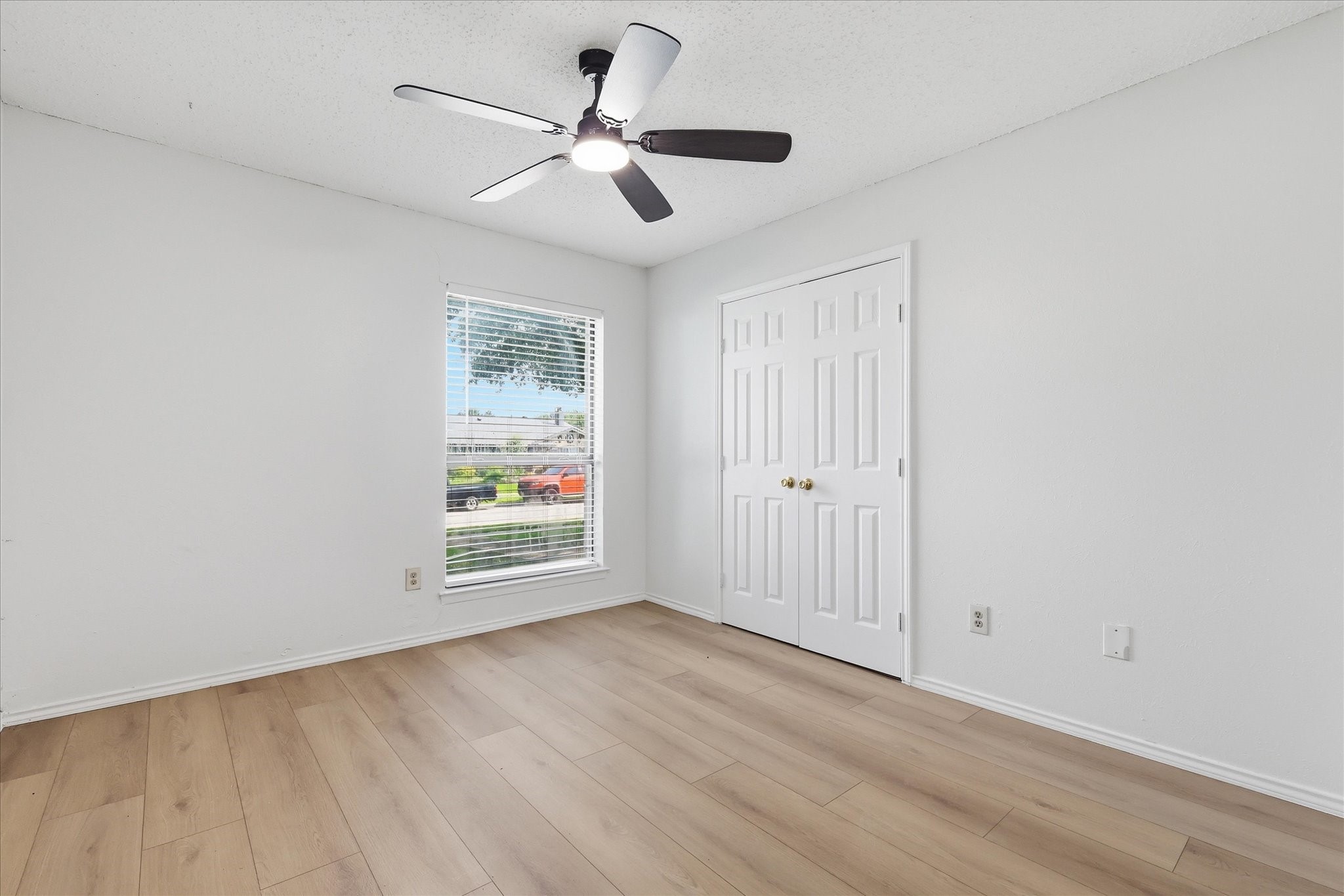 2227 Crockett Drive