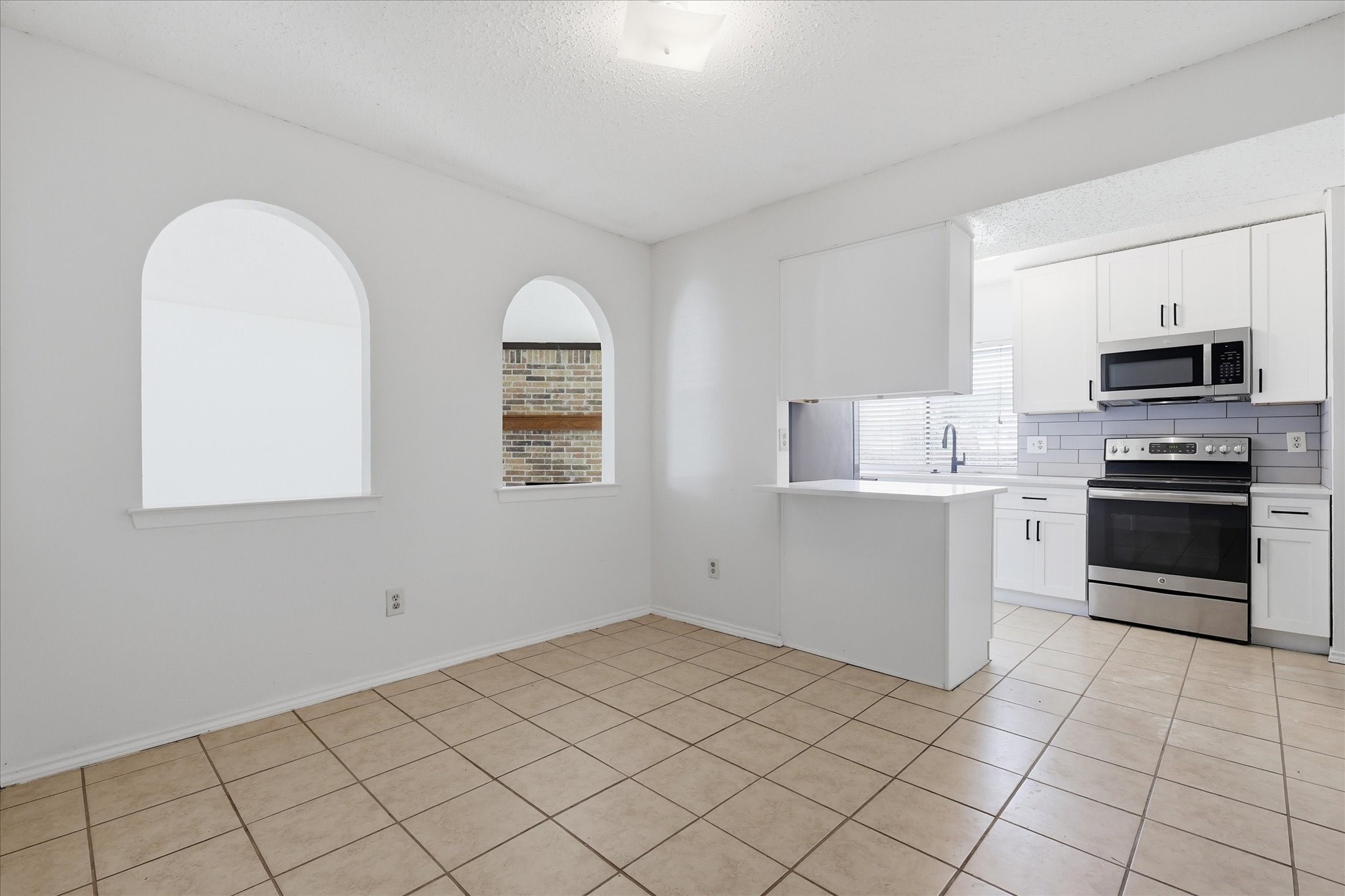2227 Crockett Drive