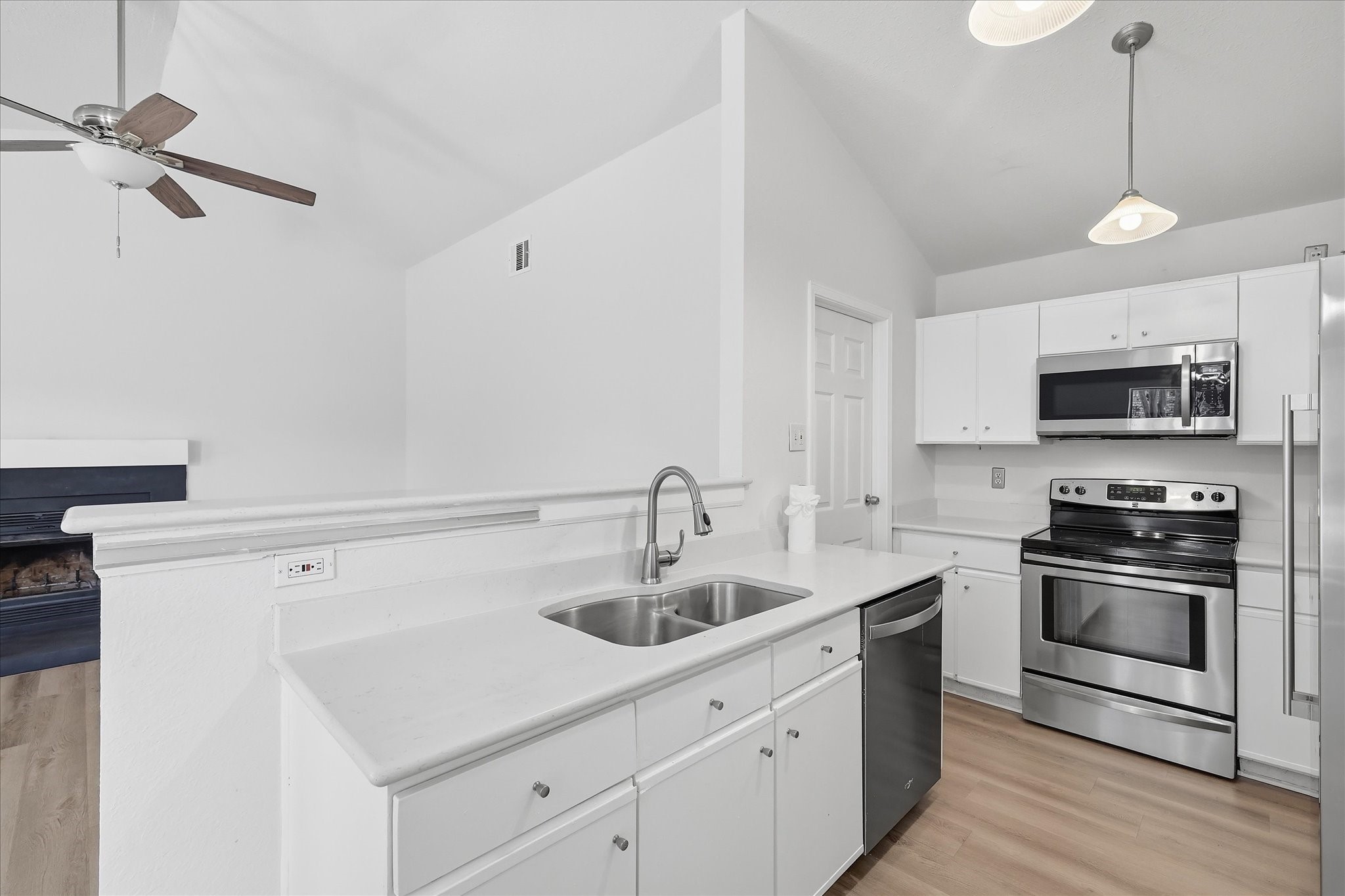 102 Pinyon Lane