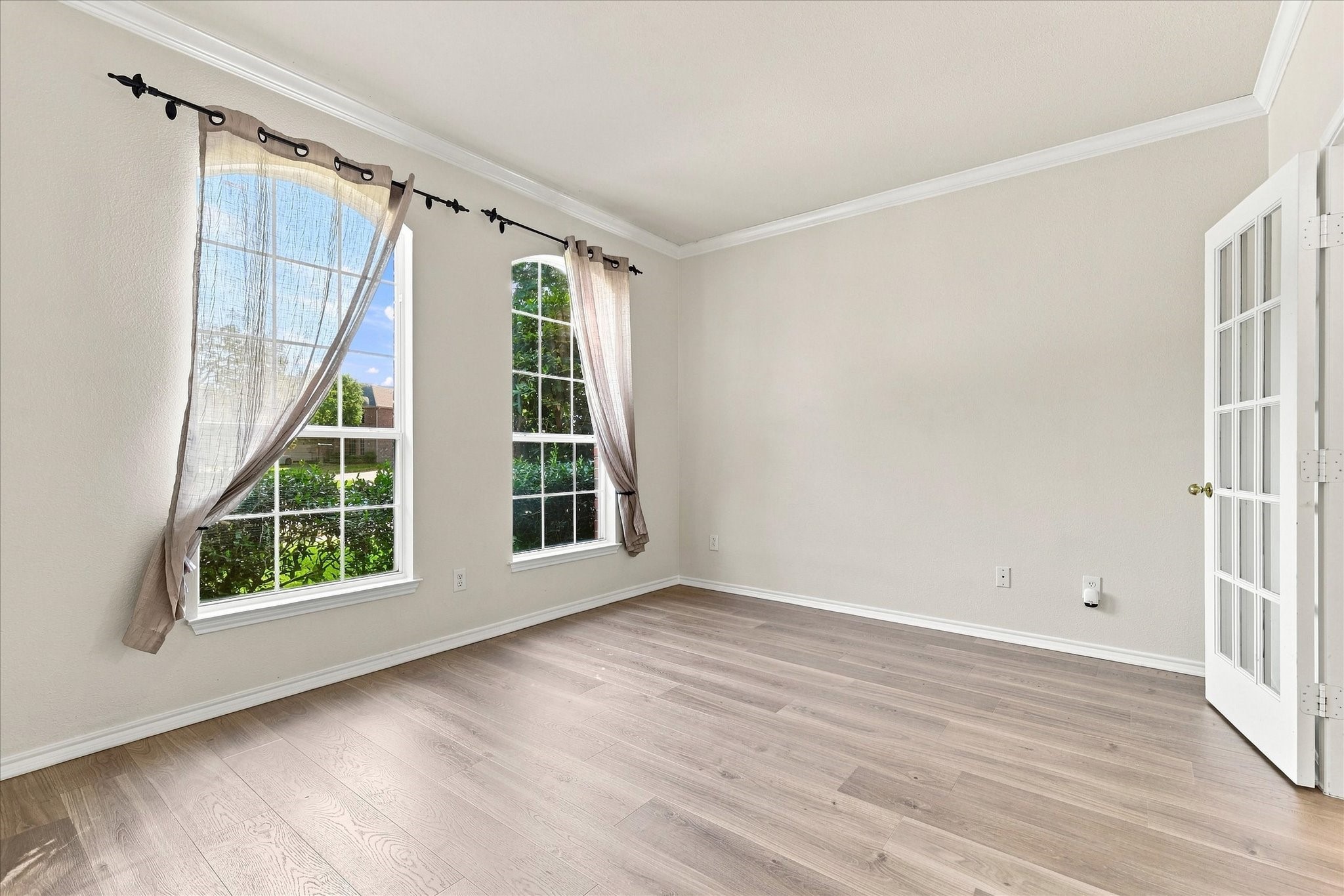 613 Bella Vista Drive