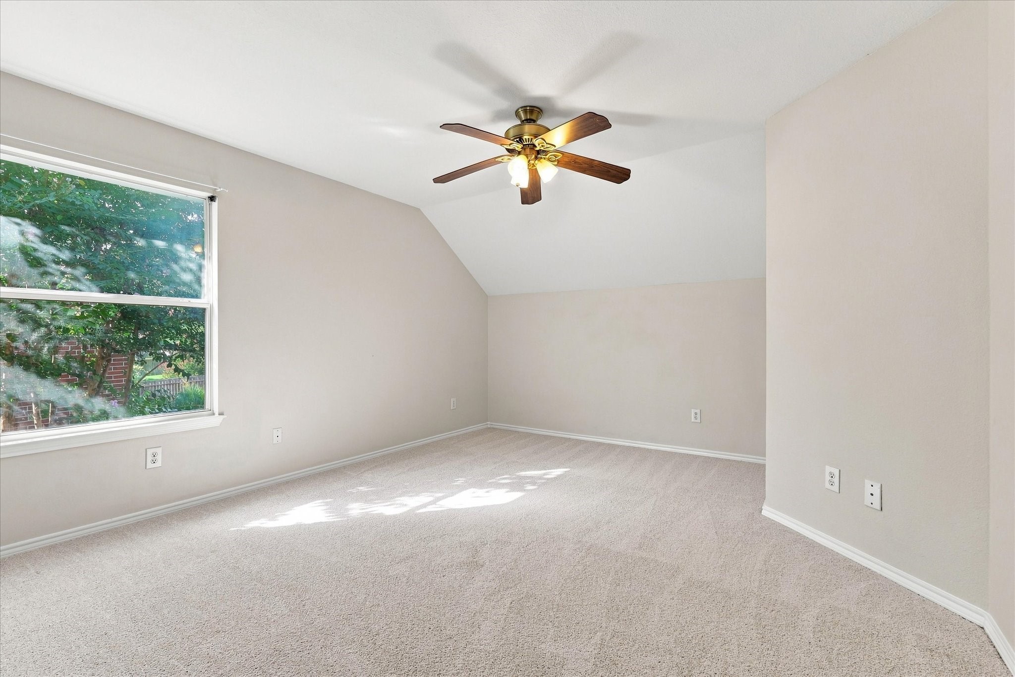 613 Bella Vista Drive