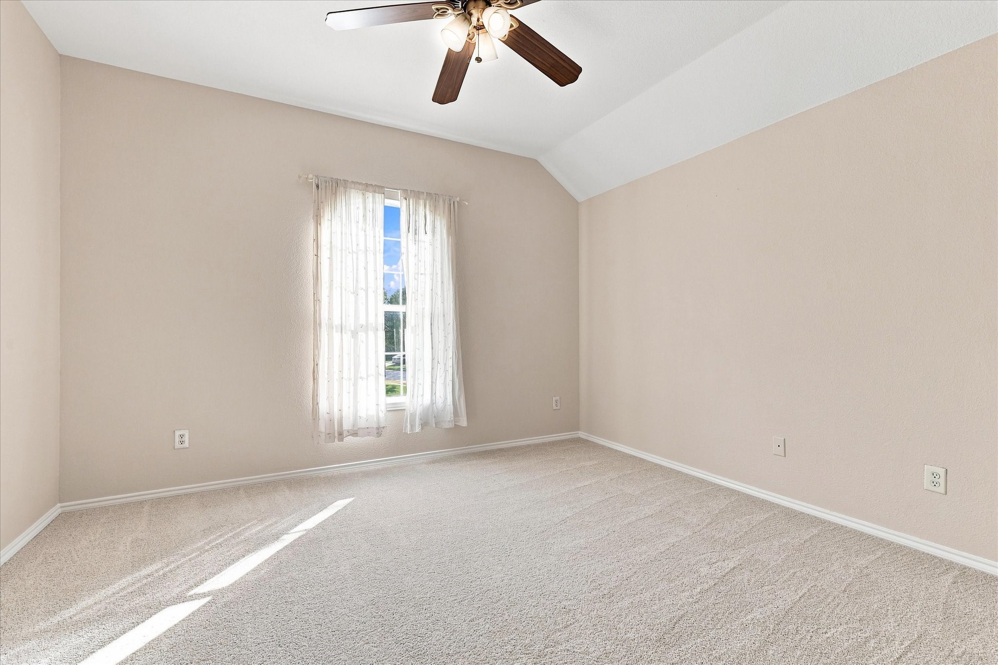 613 Bella Vista Drive