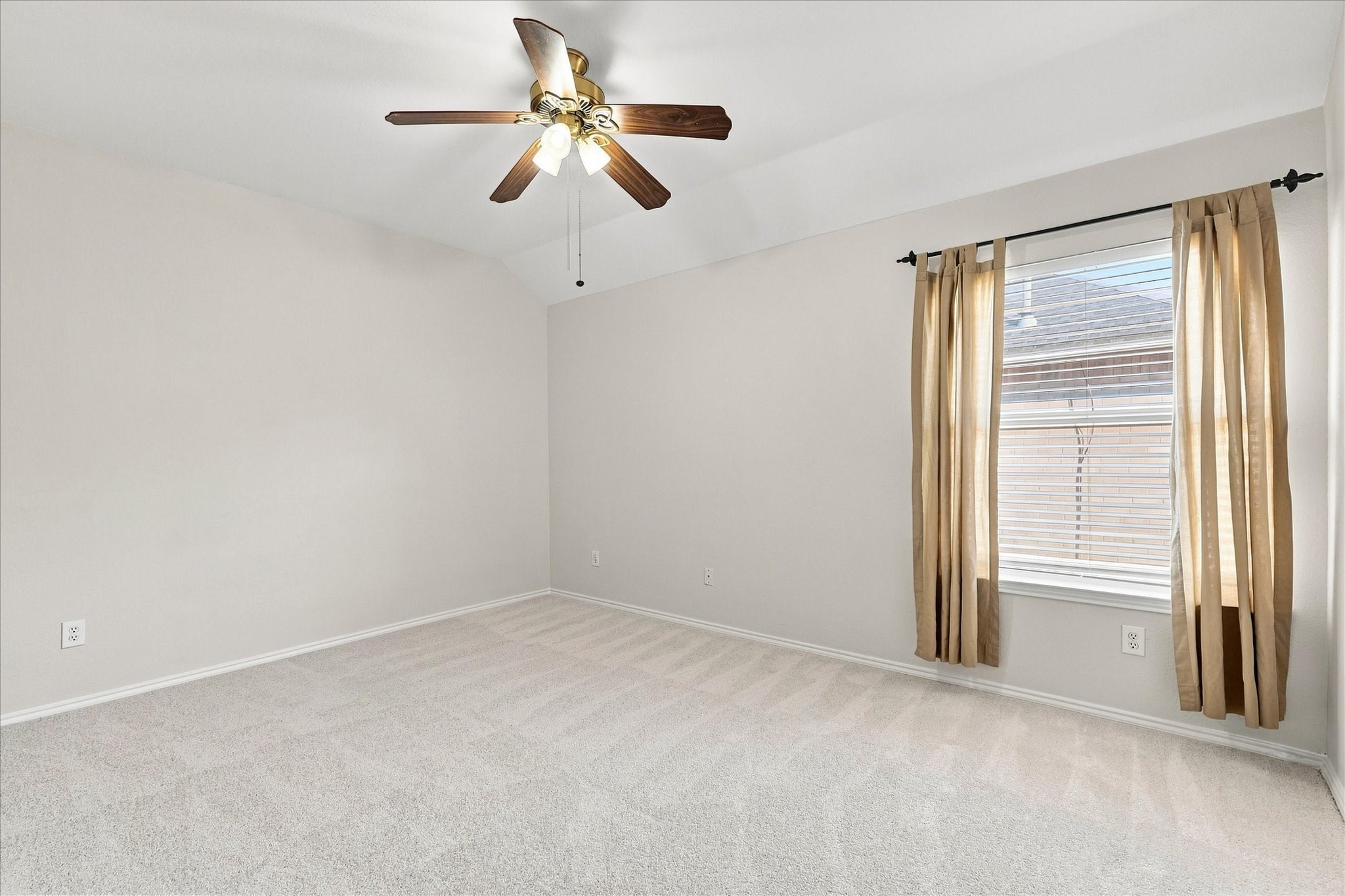 613 Bella Vista Drive