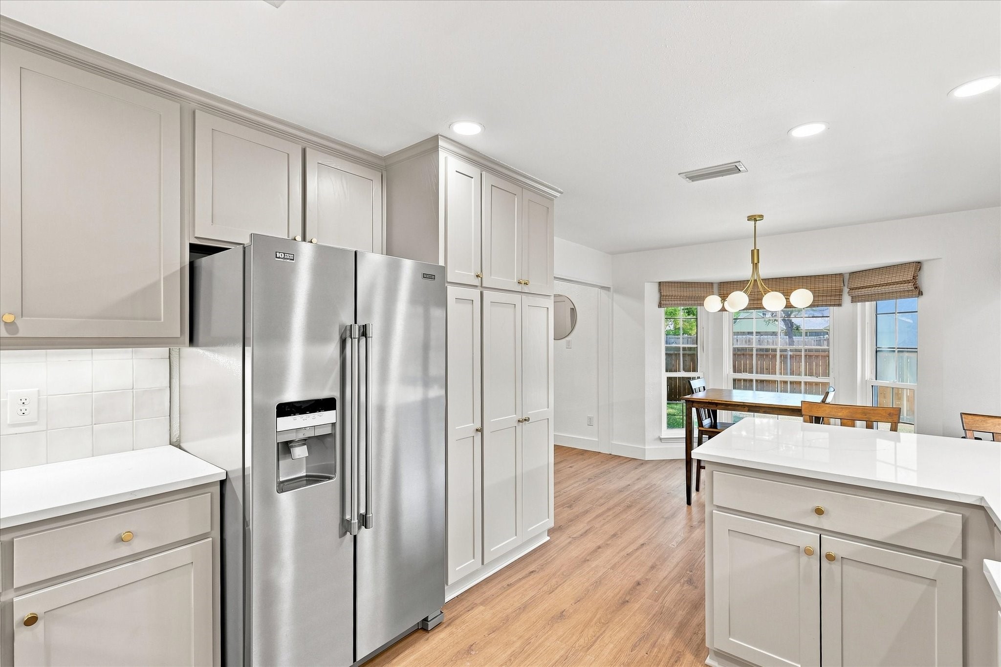 218 Creekside Lane