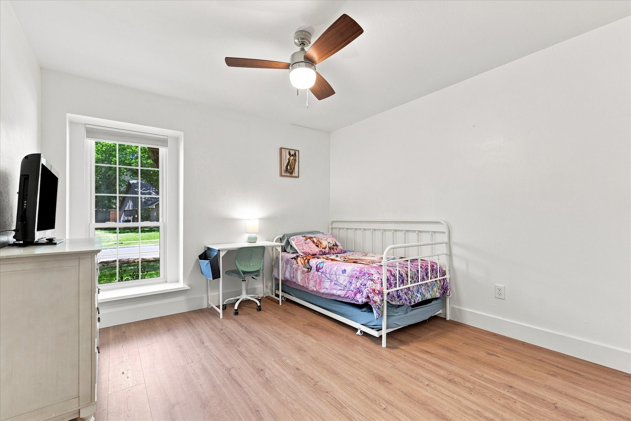 218 Creekside Lane