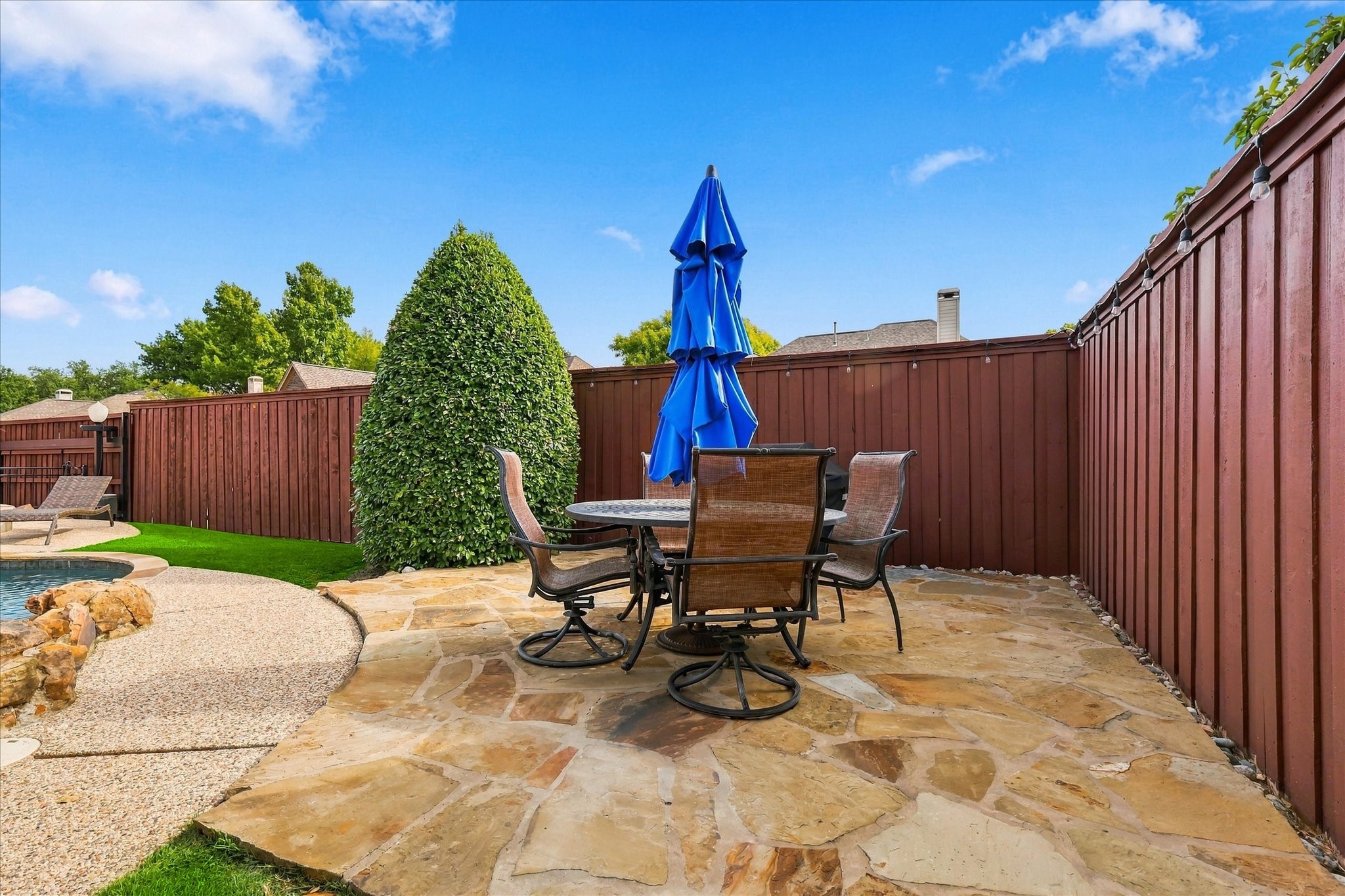 198 Chinaberry Way