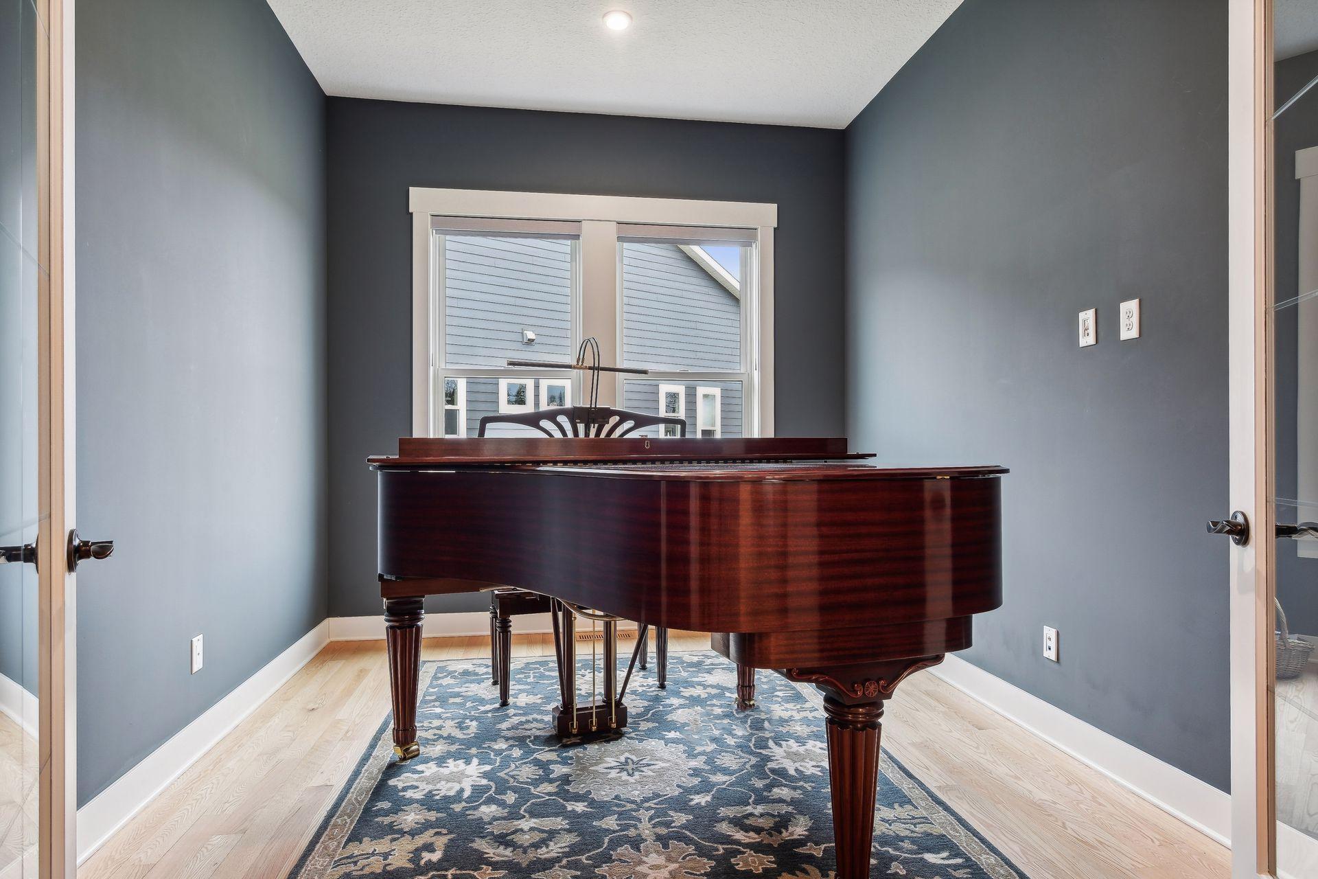24420 Niblick Alcove