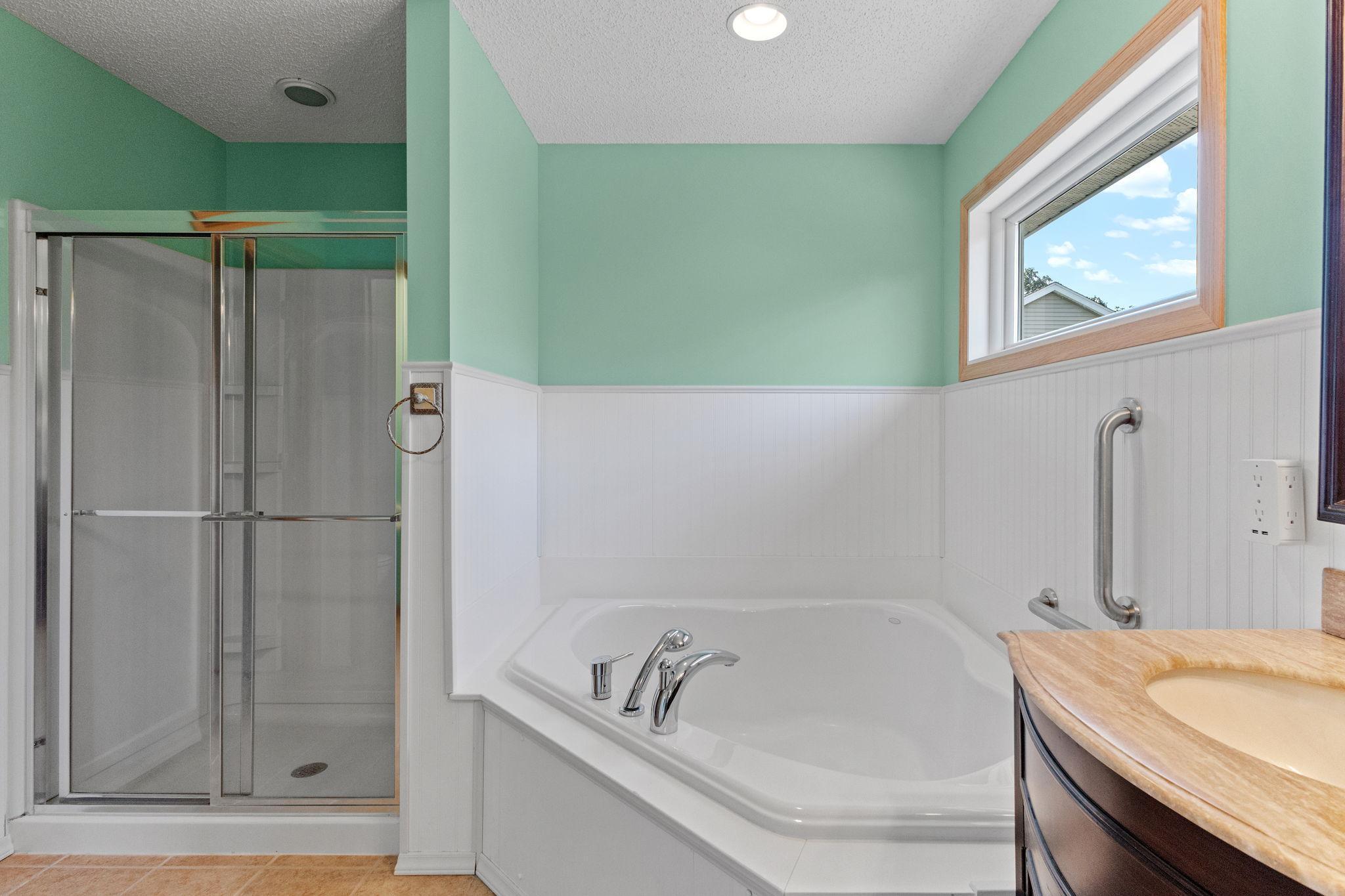 10656 188th Avenue NW