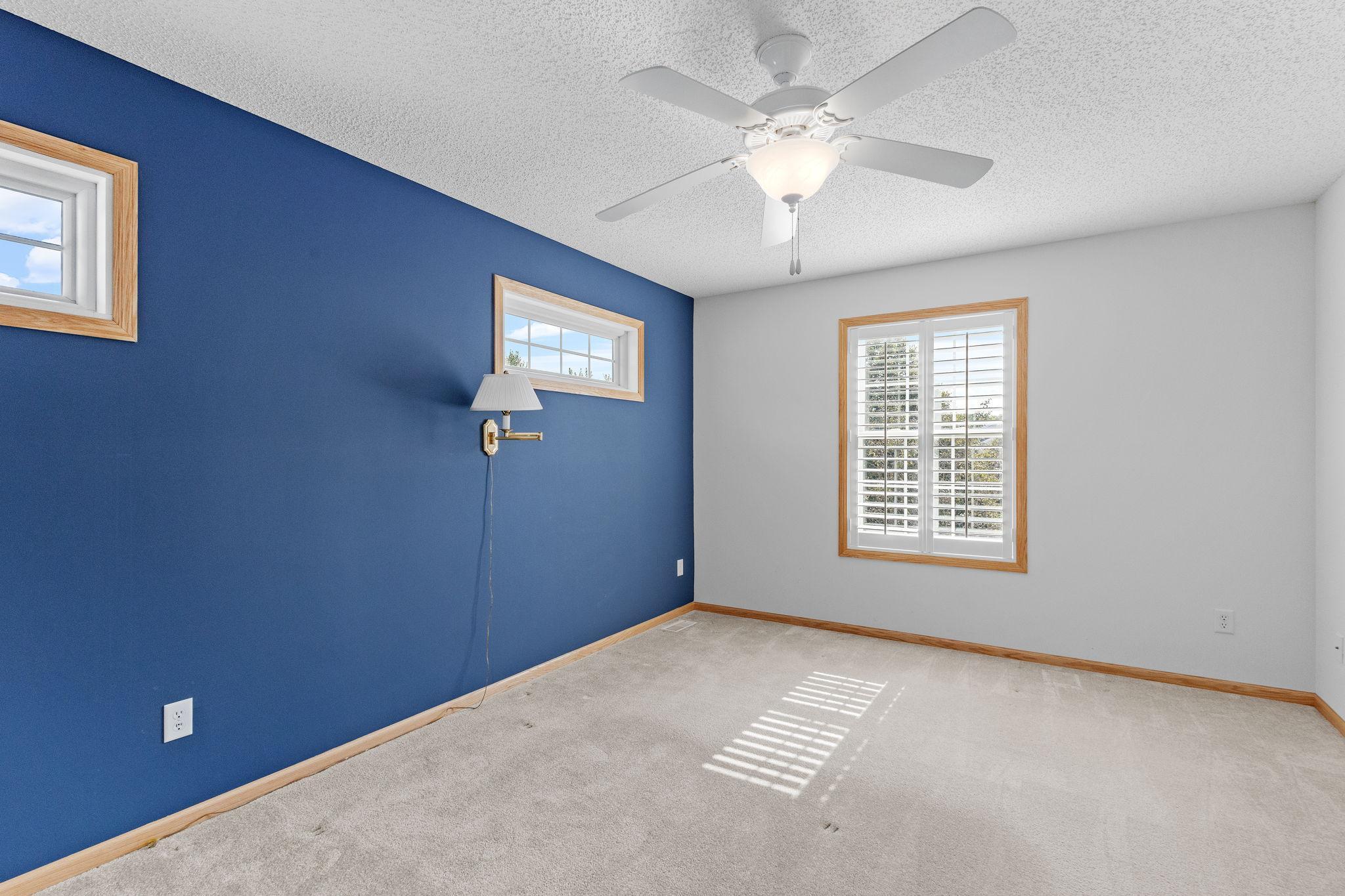 10656 188th Avenue NW