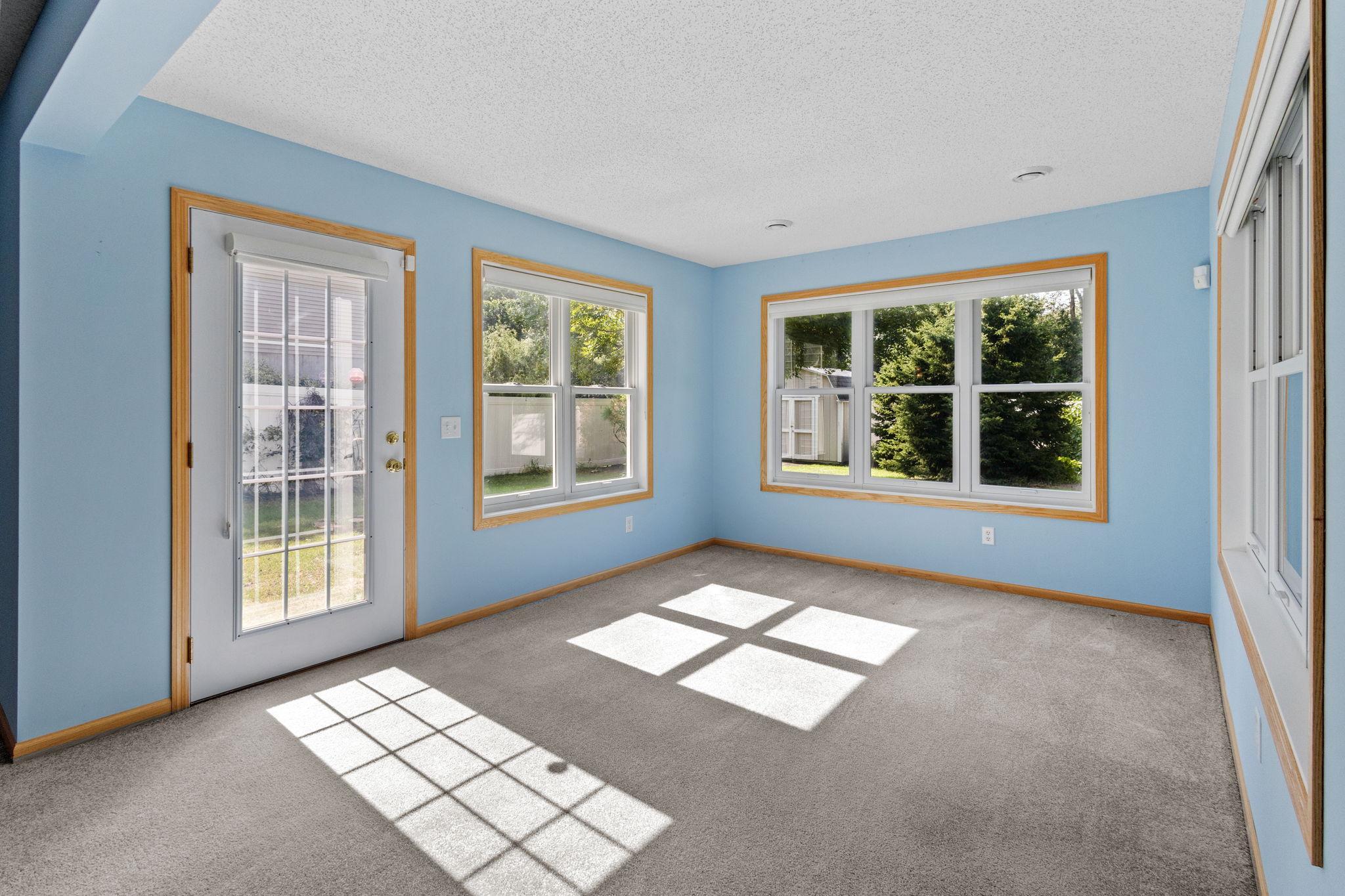 10656 188th Avenue NW