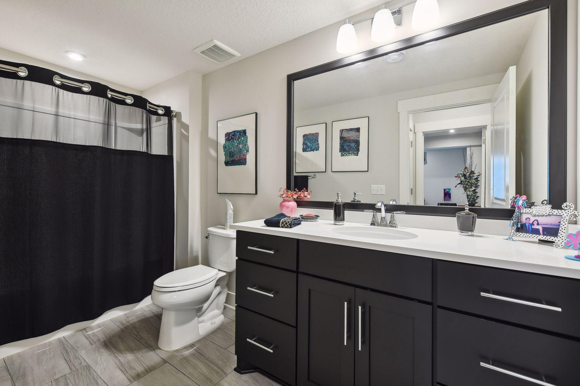 24545 Niblick Alcove