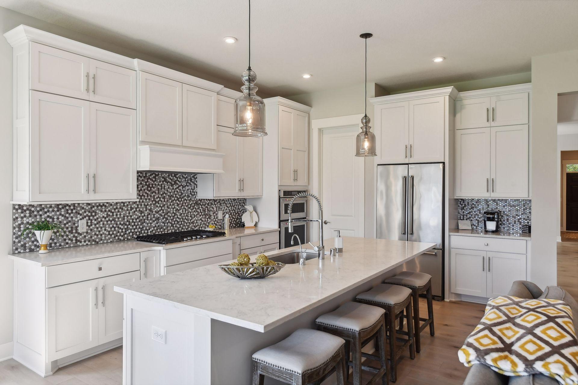 24545 Niblick Alcove