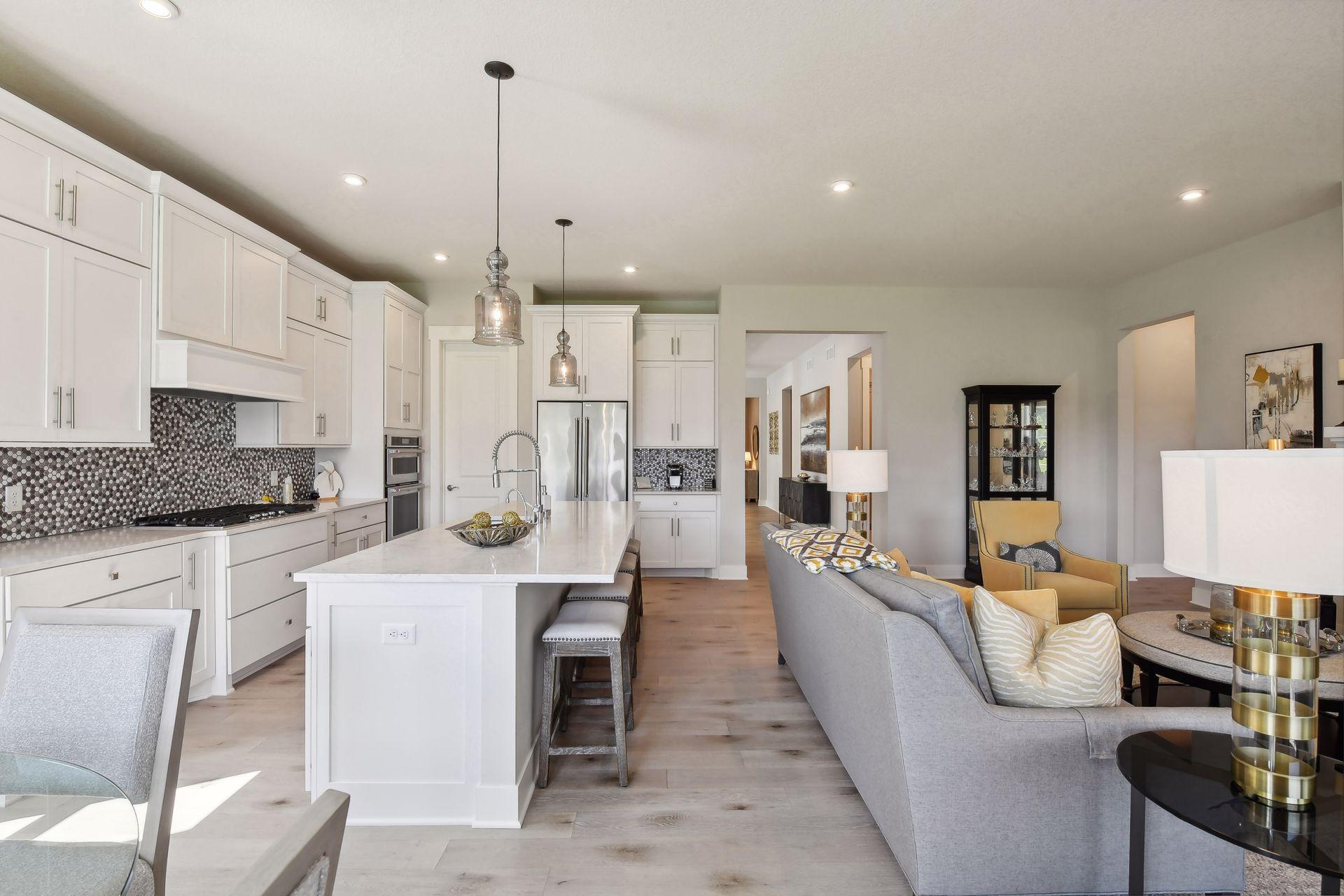 24545 Niblick Alcove