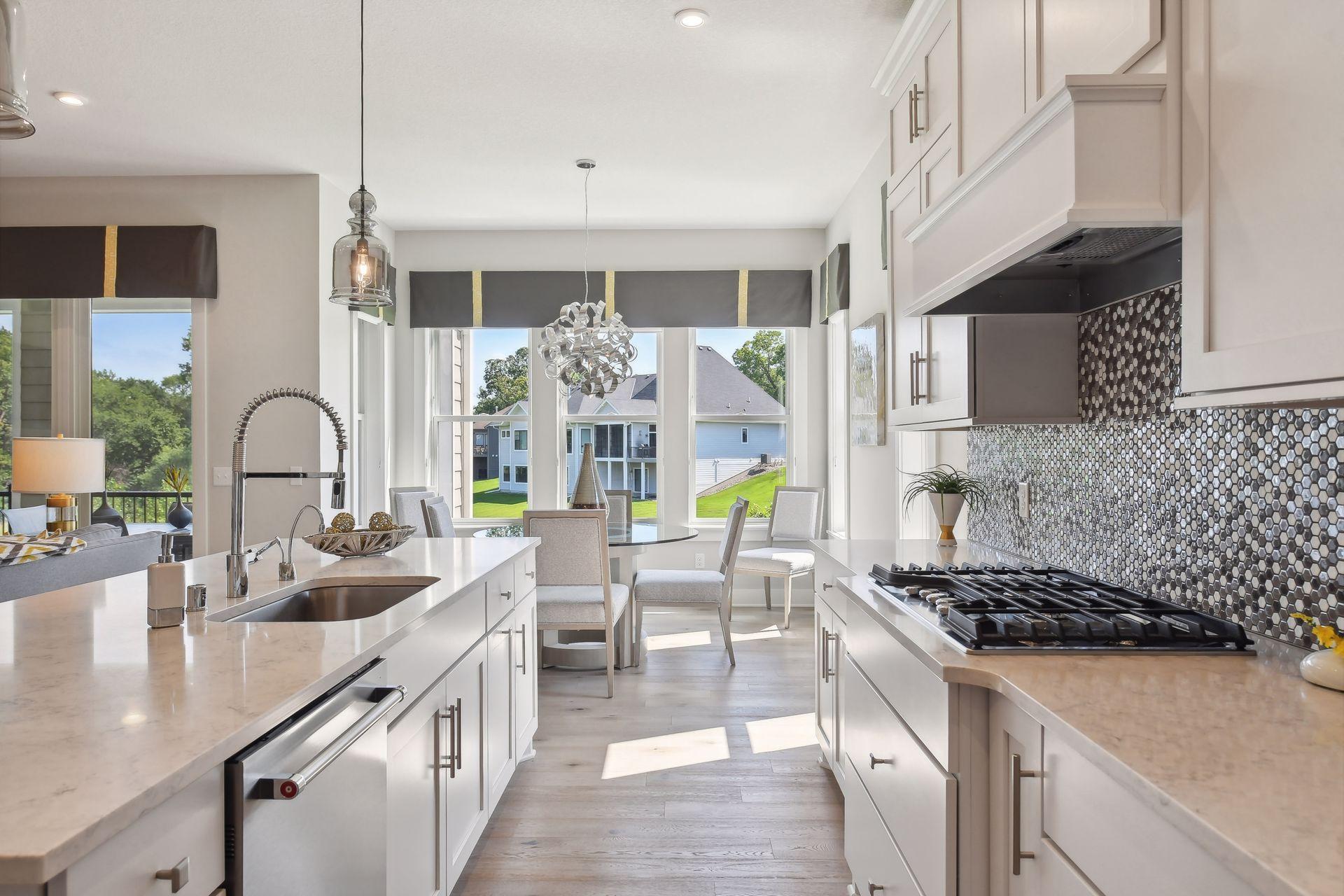 24545 Niblick Alcove