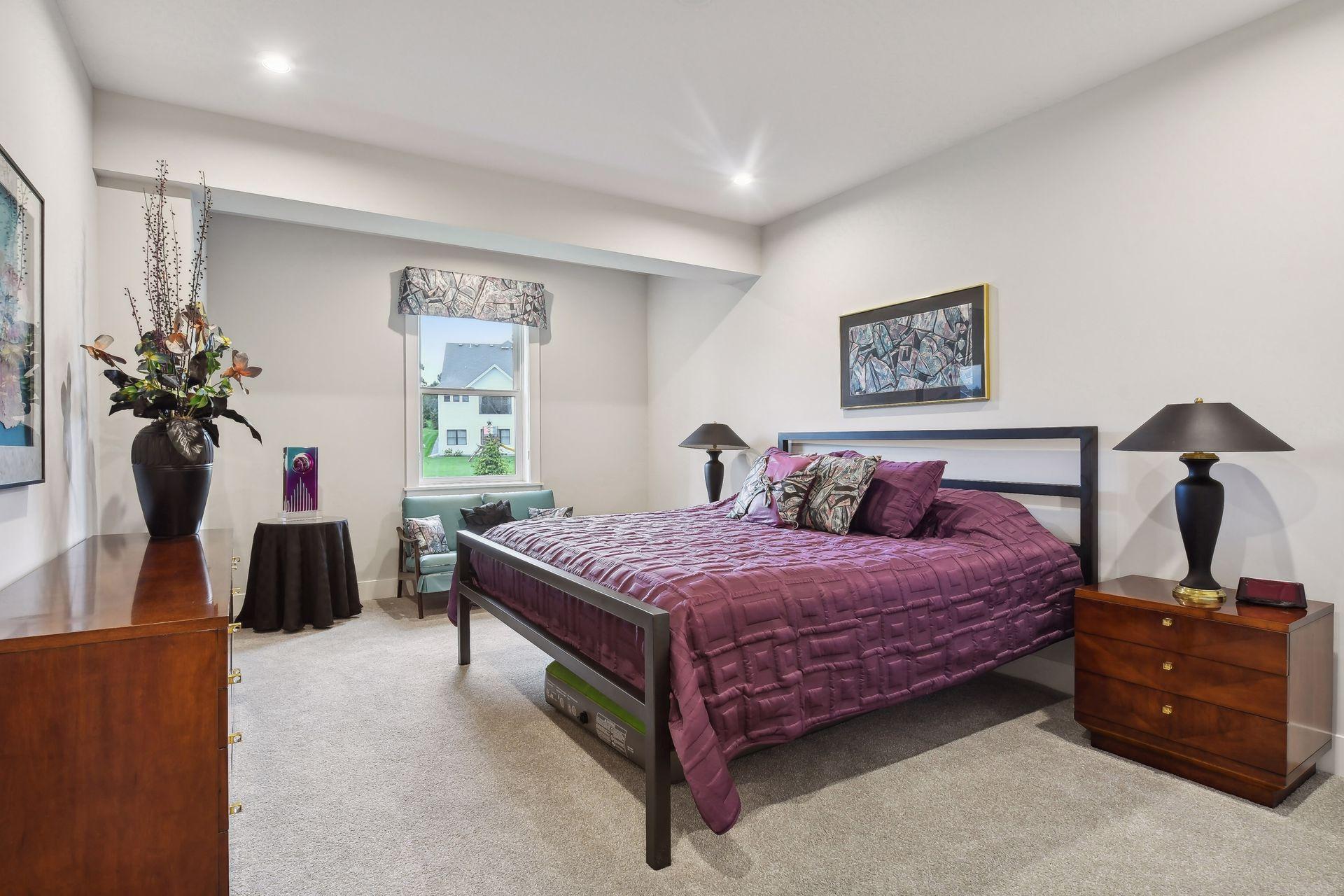 24545 Niblick Alcove