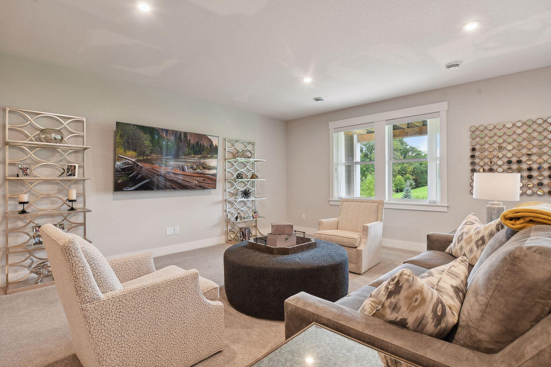 24545 Niblick Alcove