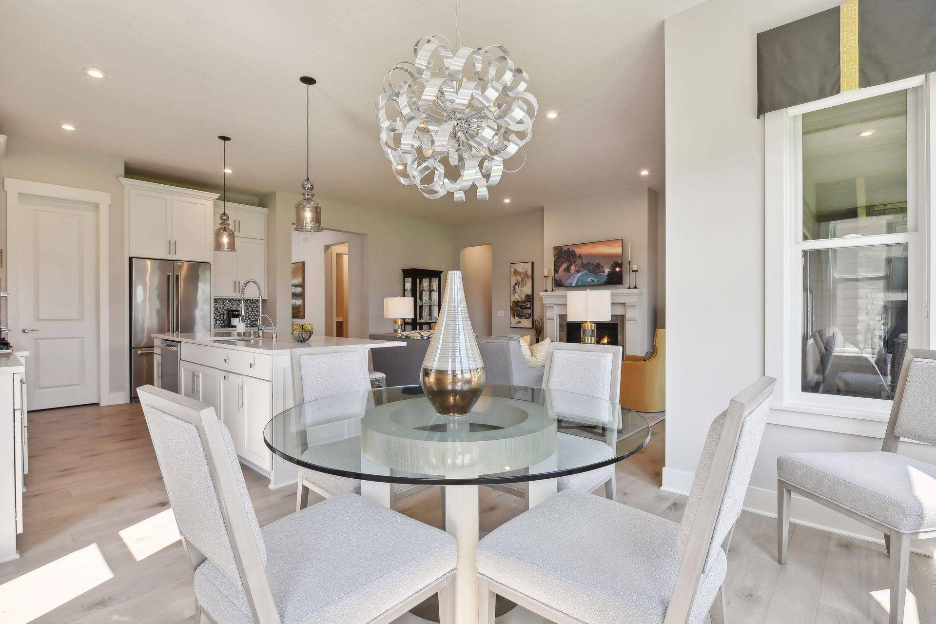 24545 Niblick Alcove