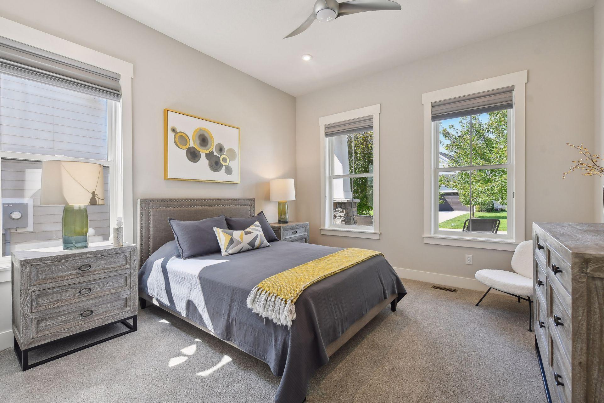 24545 Niblick Alcove