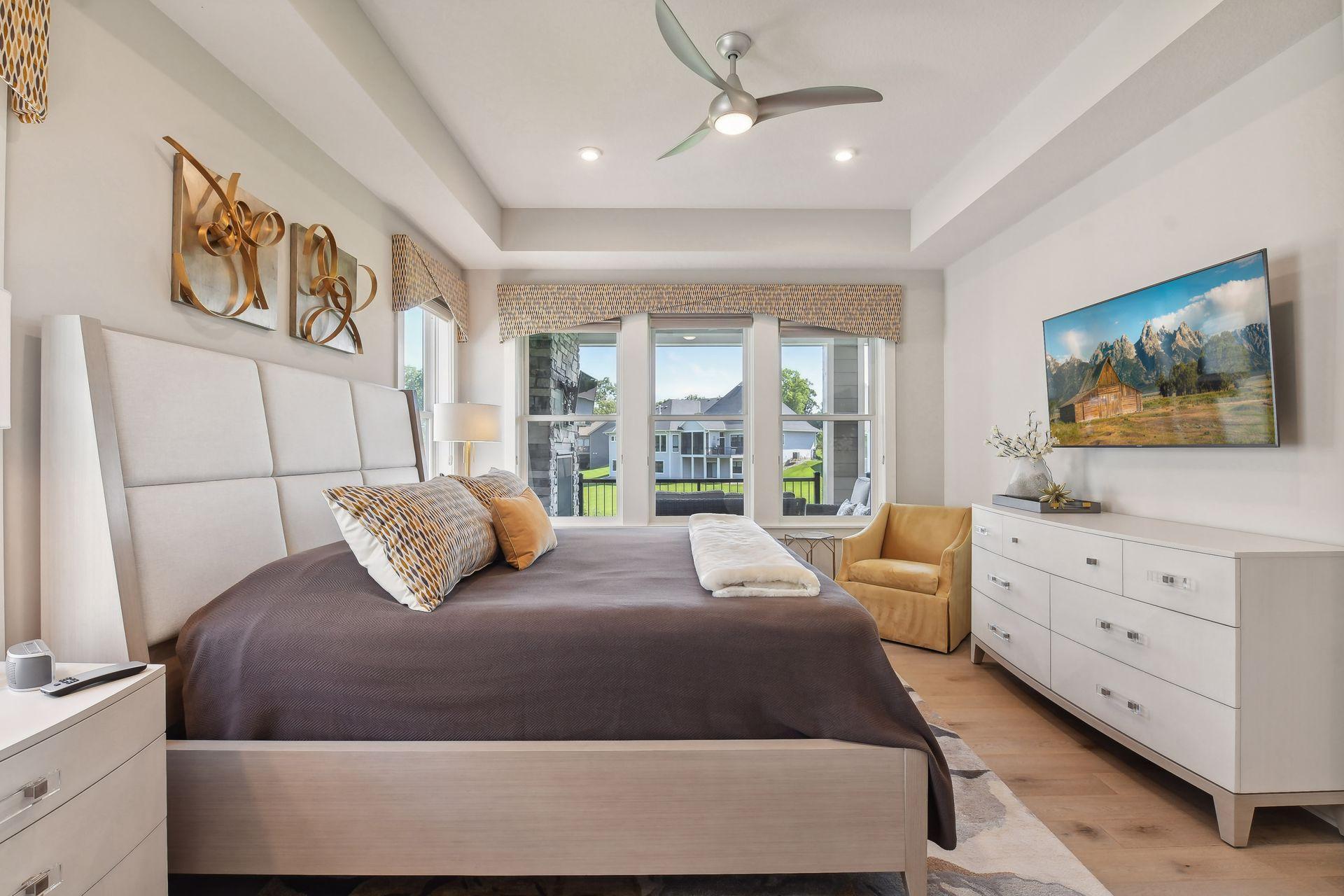 24545 Niblick Alcove