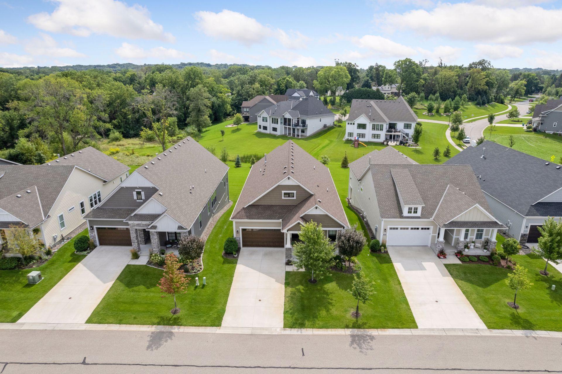 24545 Niblick Alcove