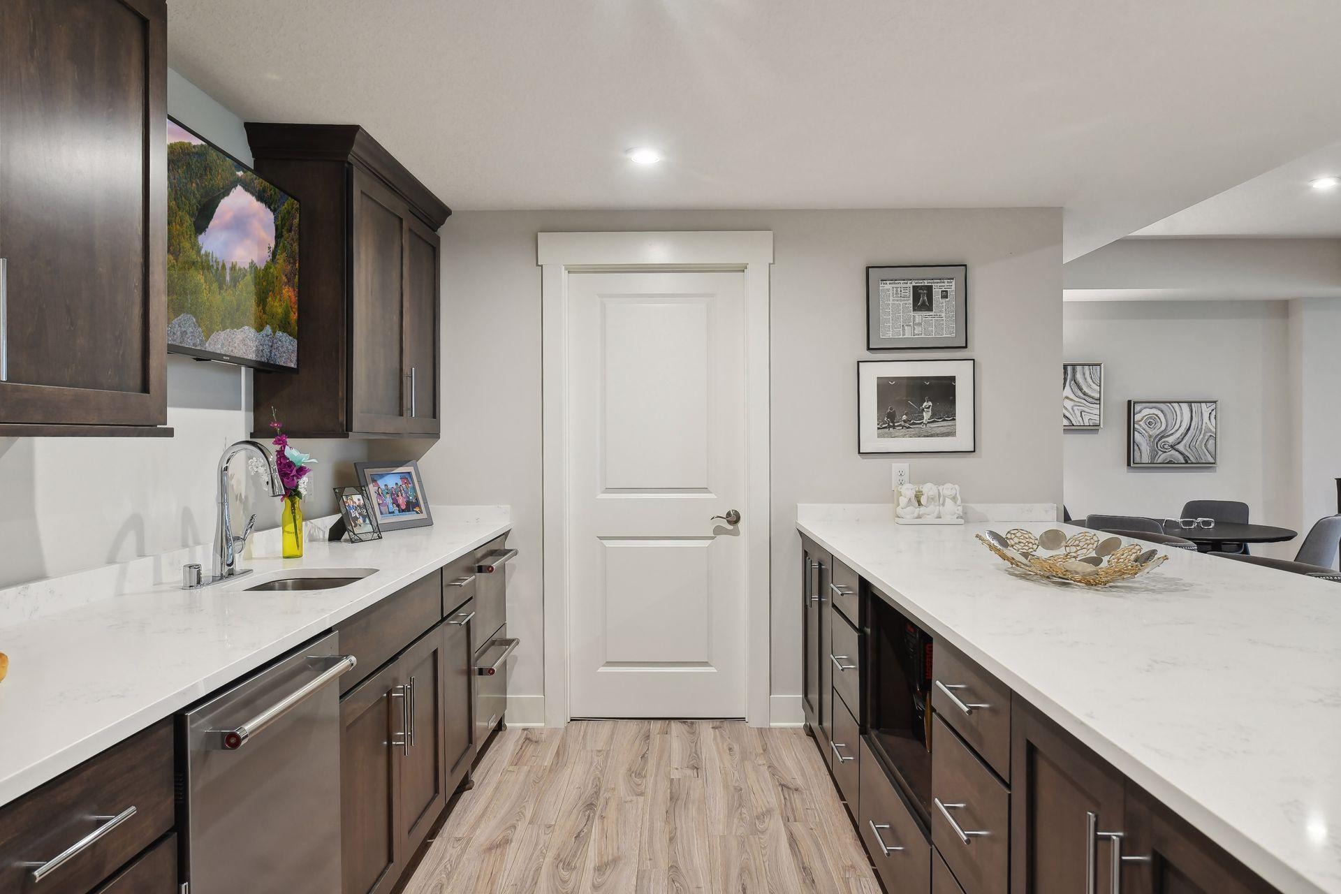 24545 Niblick Alcove