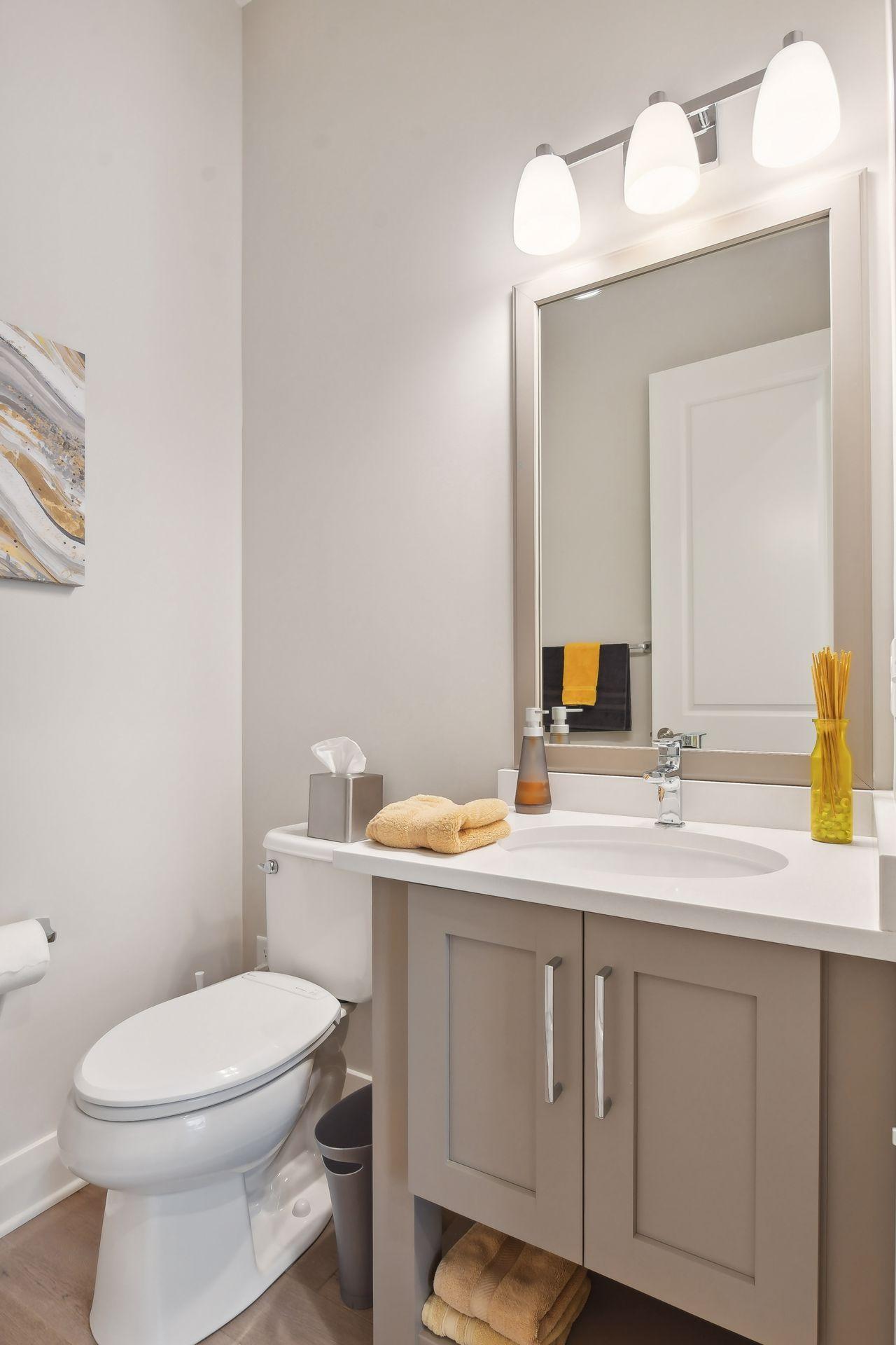 24545 Niblick Alcove