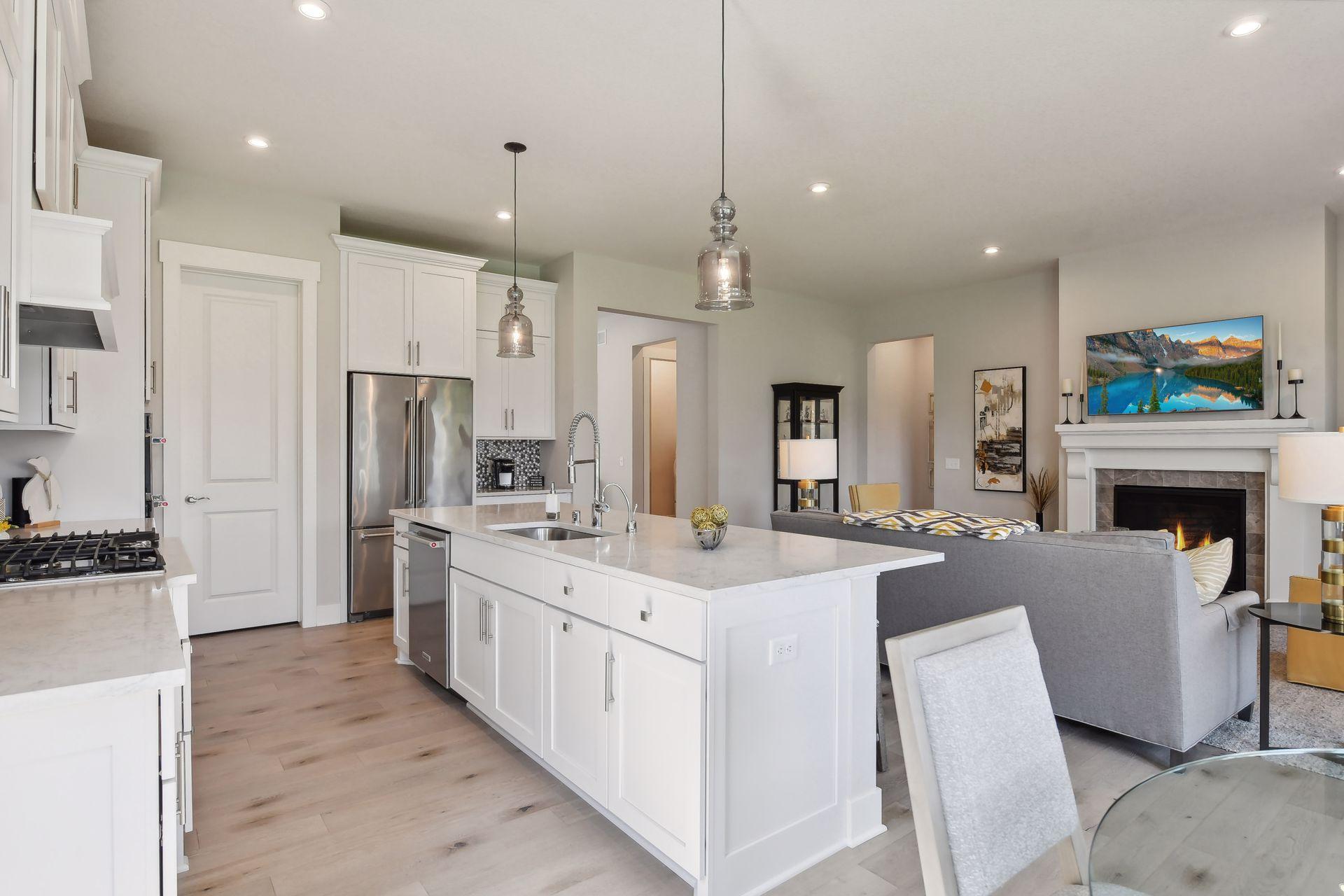 24545 Niblick Alcove