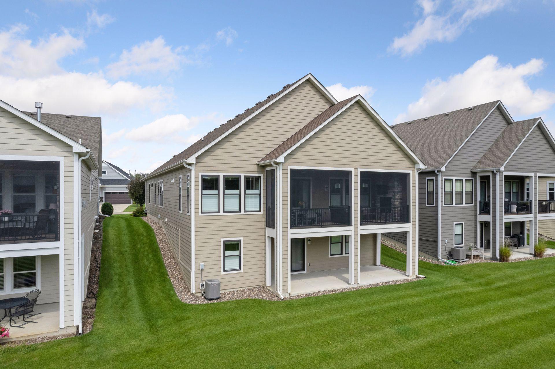 24545 Niblick Alcove