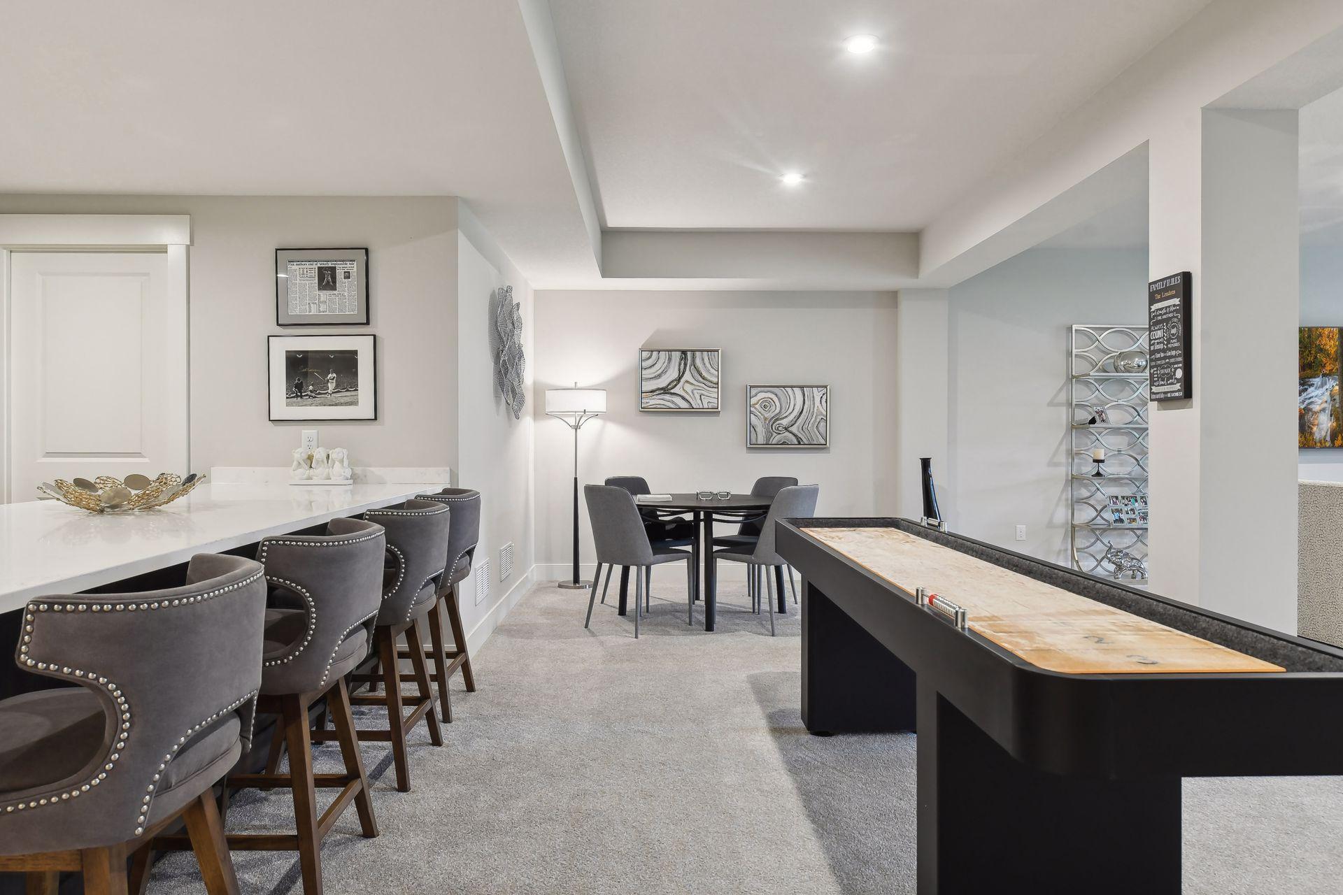 24545 Niblick Alcove