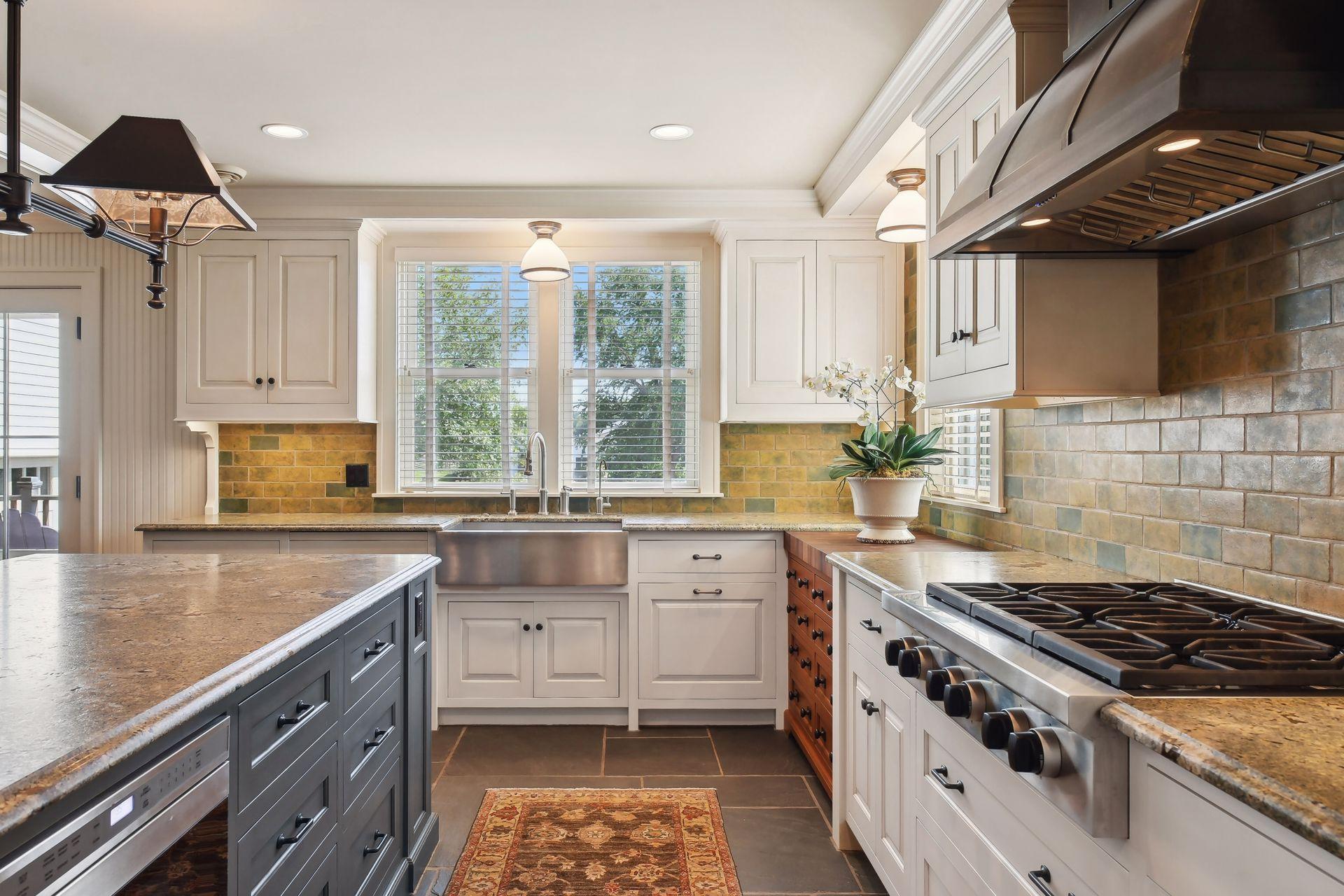 11126 Eastwood Avenue SE