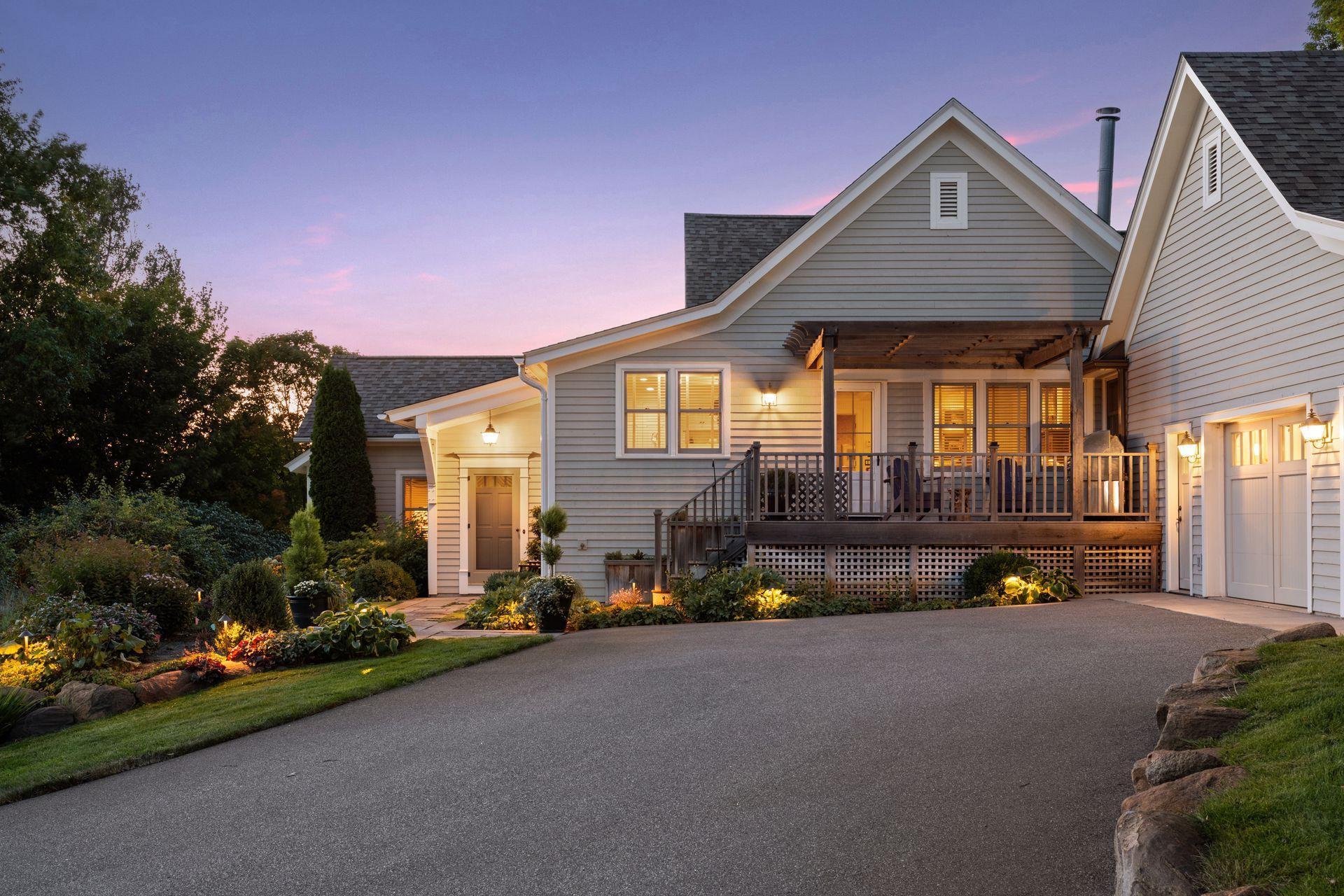 11126 Eastwood Avenue SE