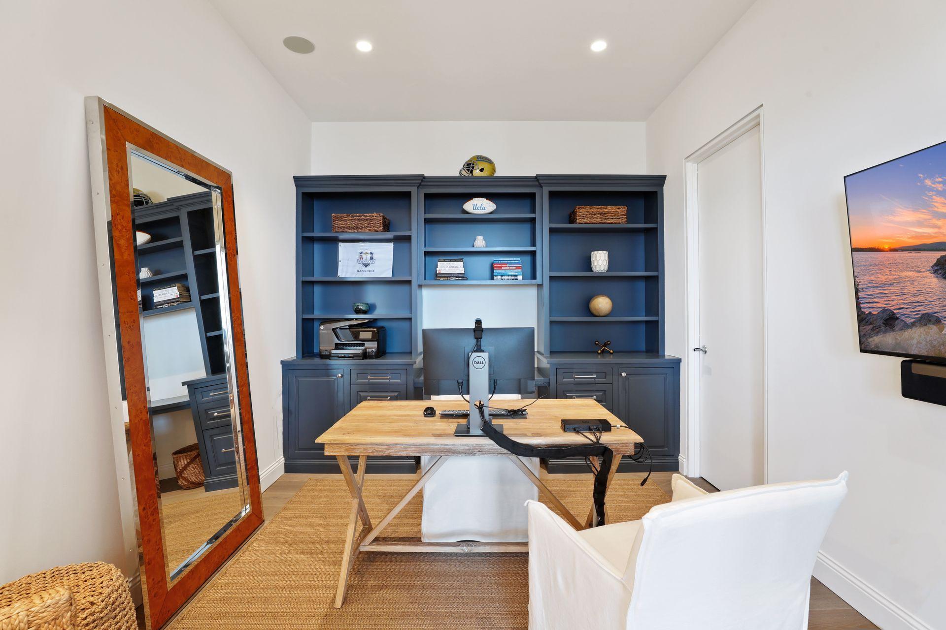 201 S 11th Street Unit: 2220