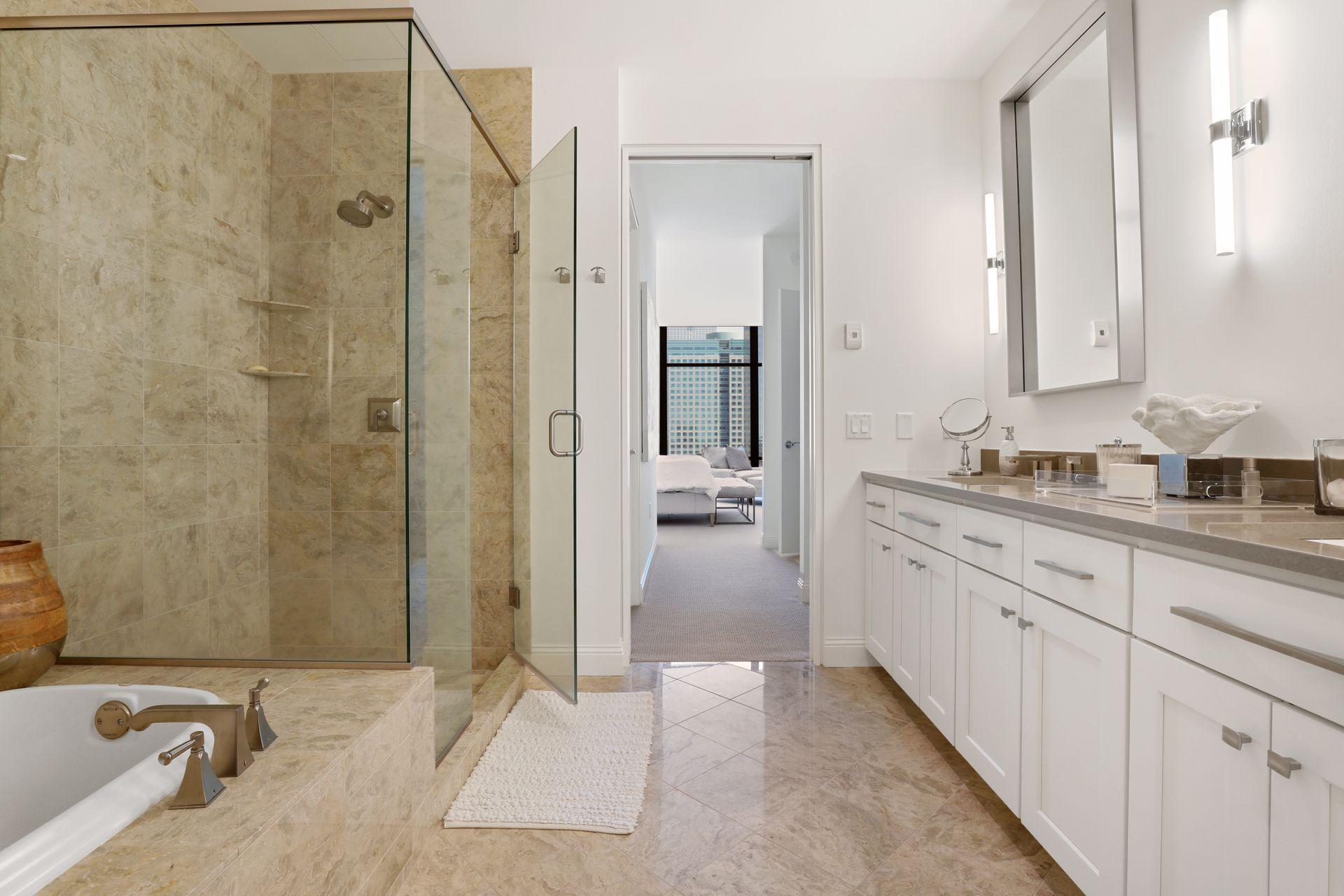 201 S 11th Street Unit: 2220