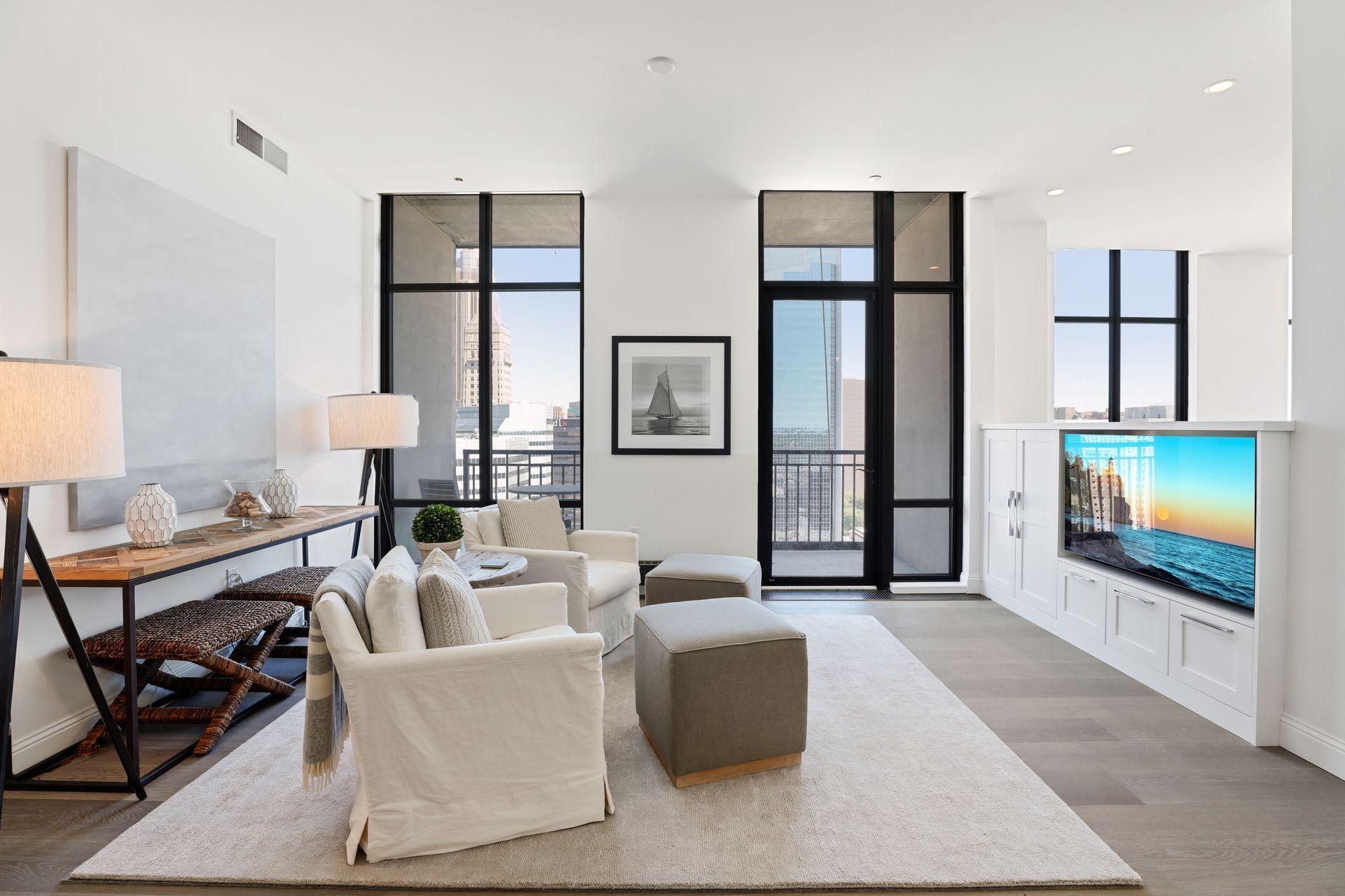 201 S 11th Street Unit: 2220