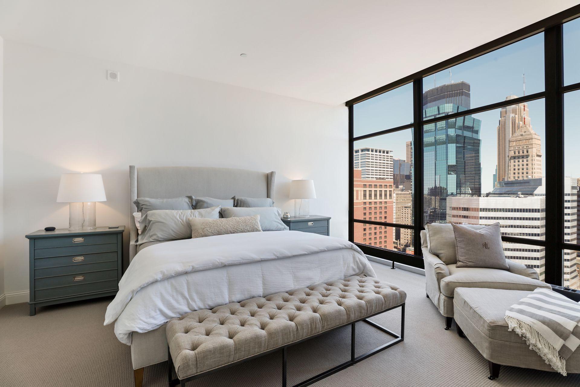 201 S 11th Street Unit: 2220