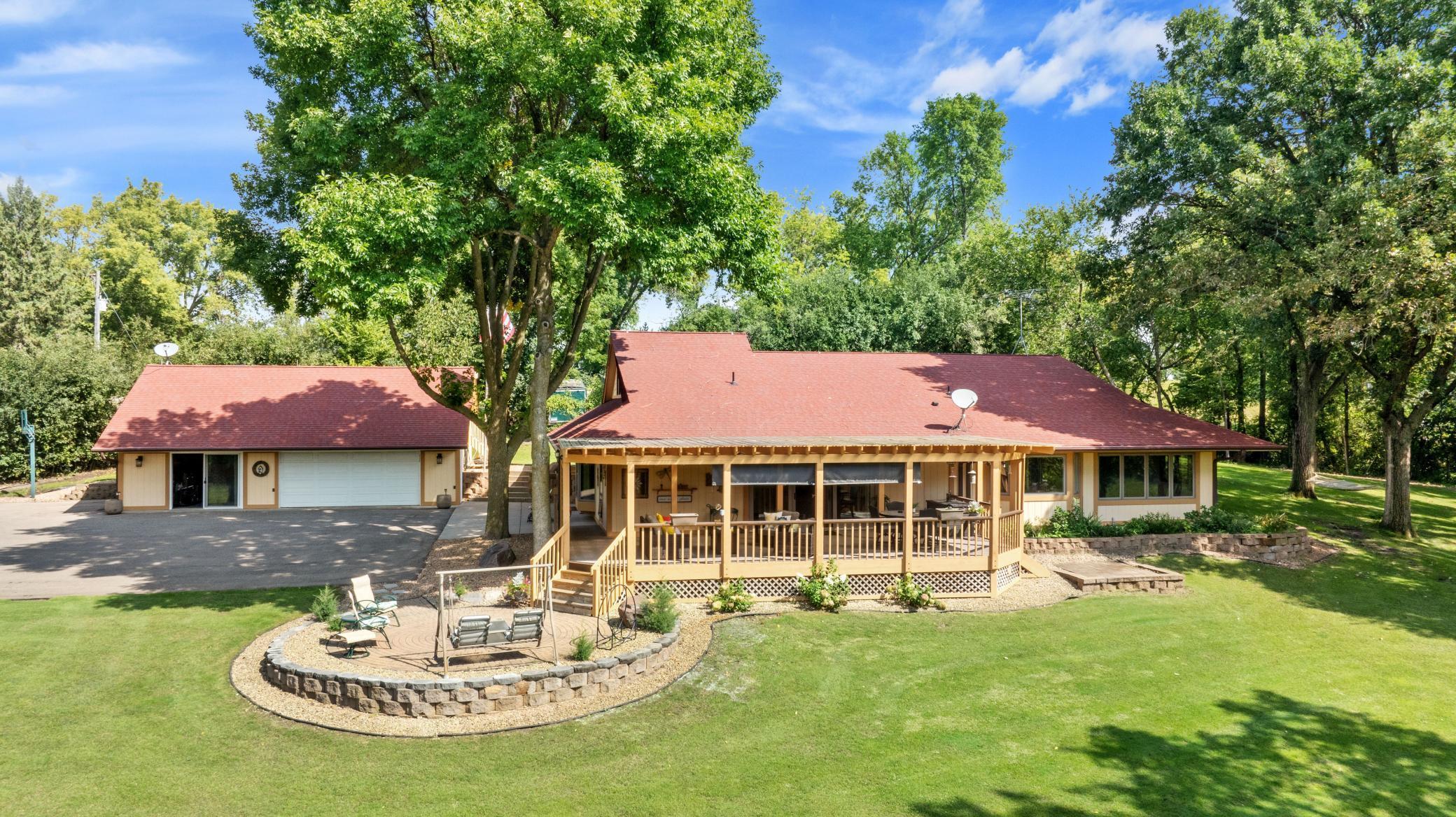 710 N Shore Drive W