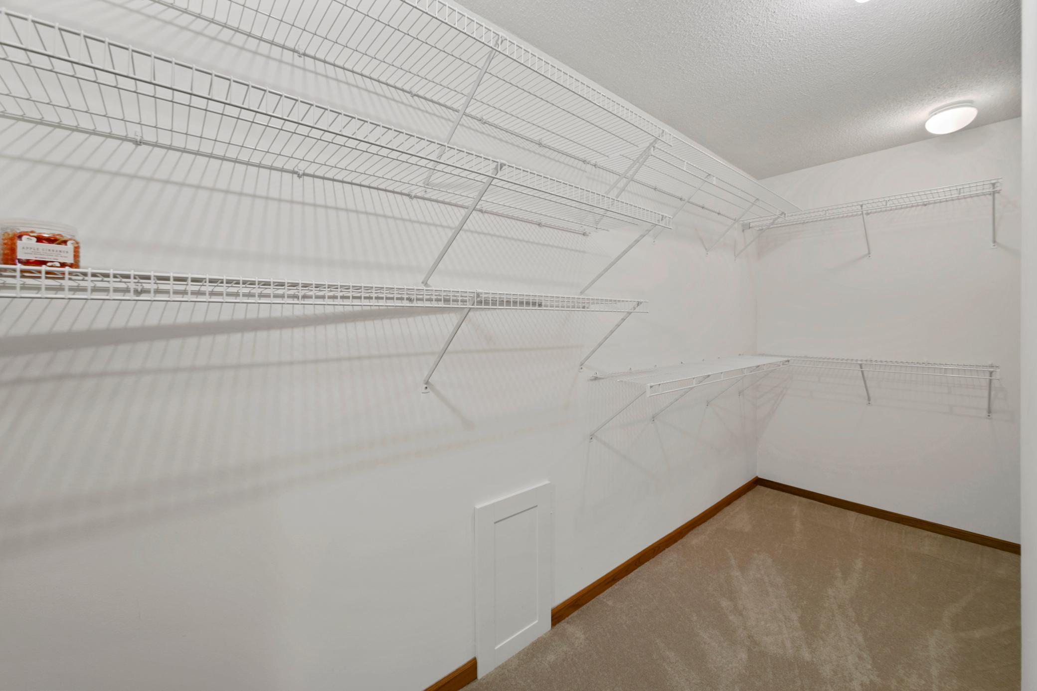 710 N Shore Drive W