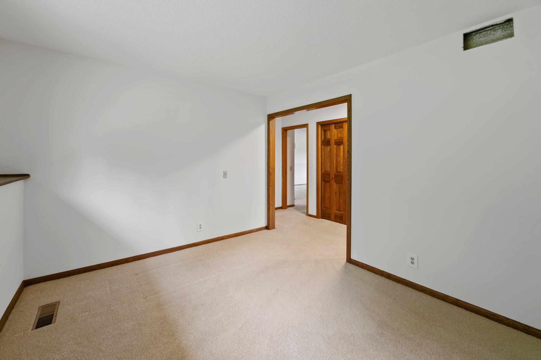 710 N Shore Drive W