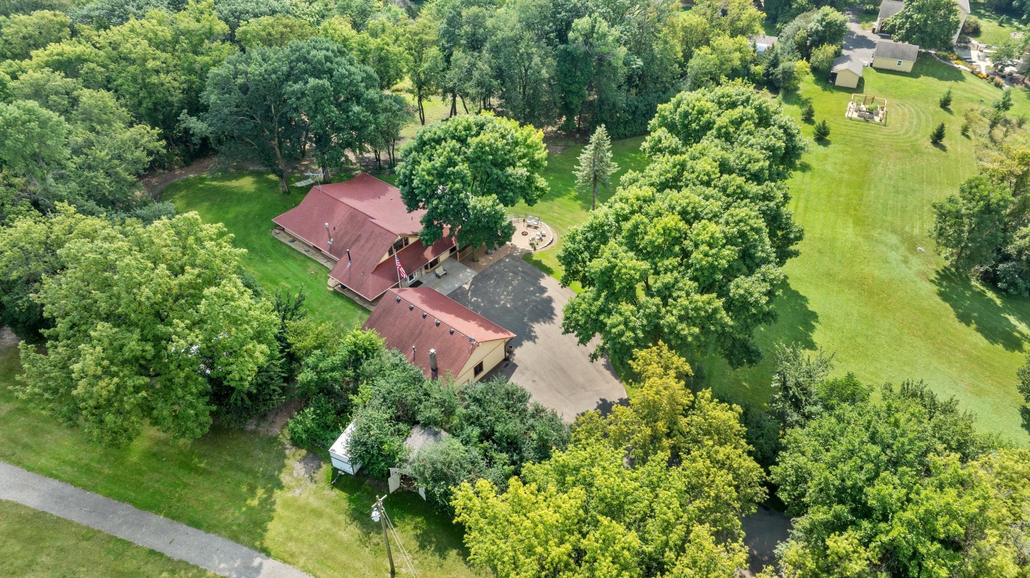 710 N Shore Drive W