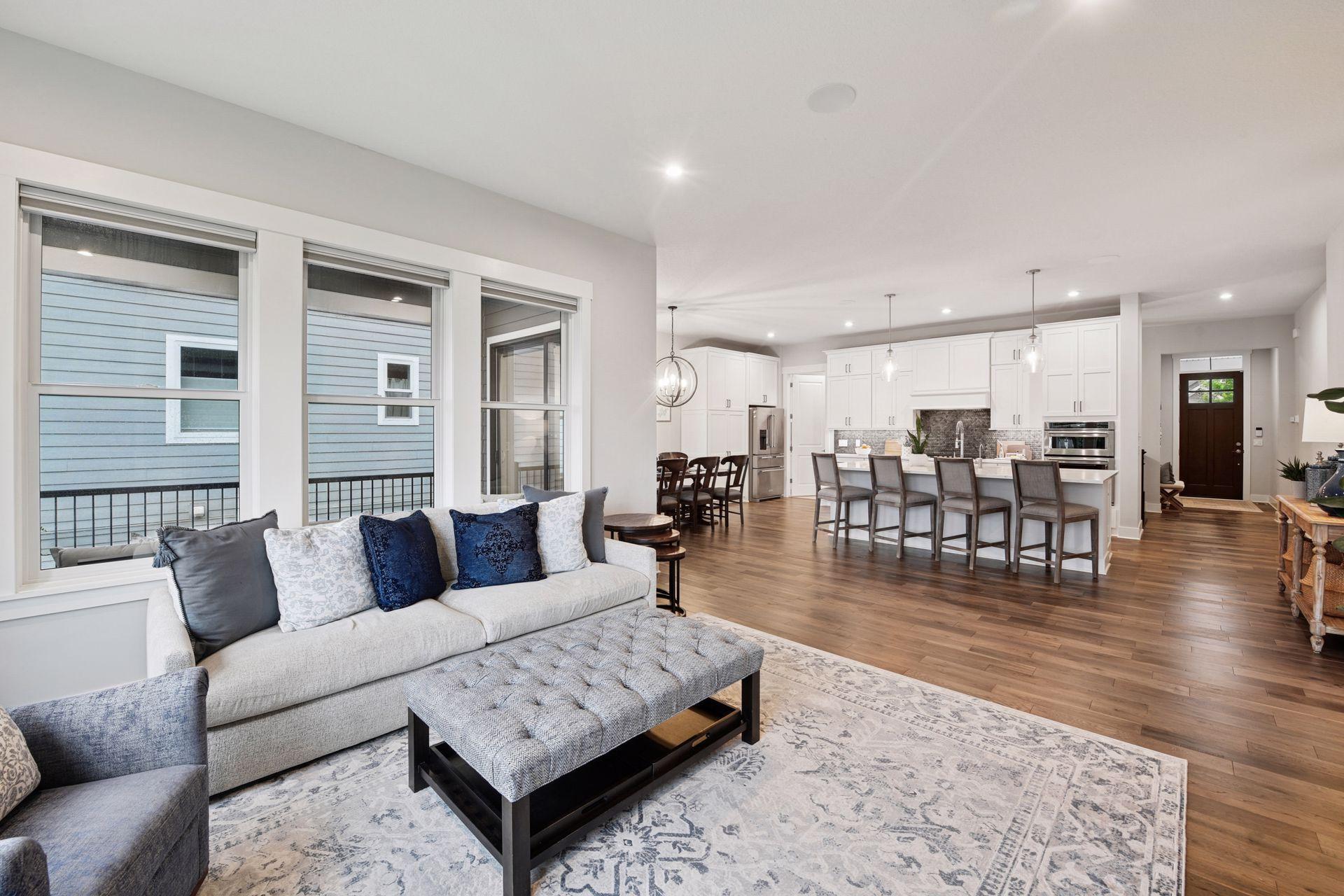 24540 Niblick Alcove