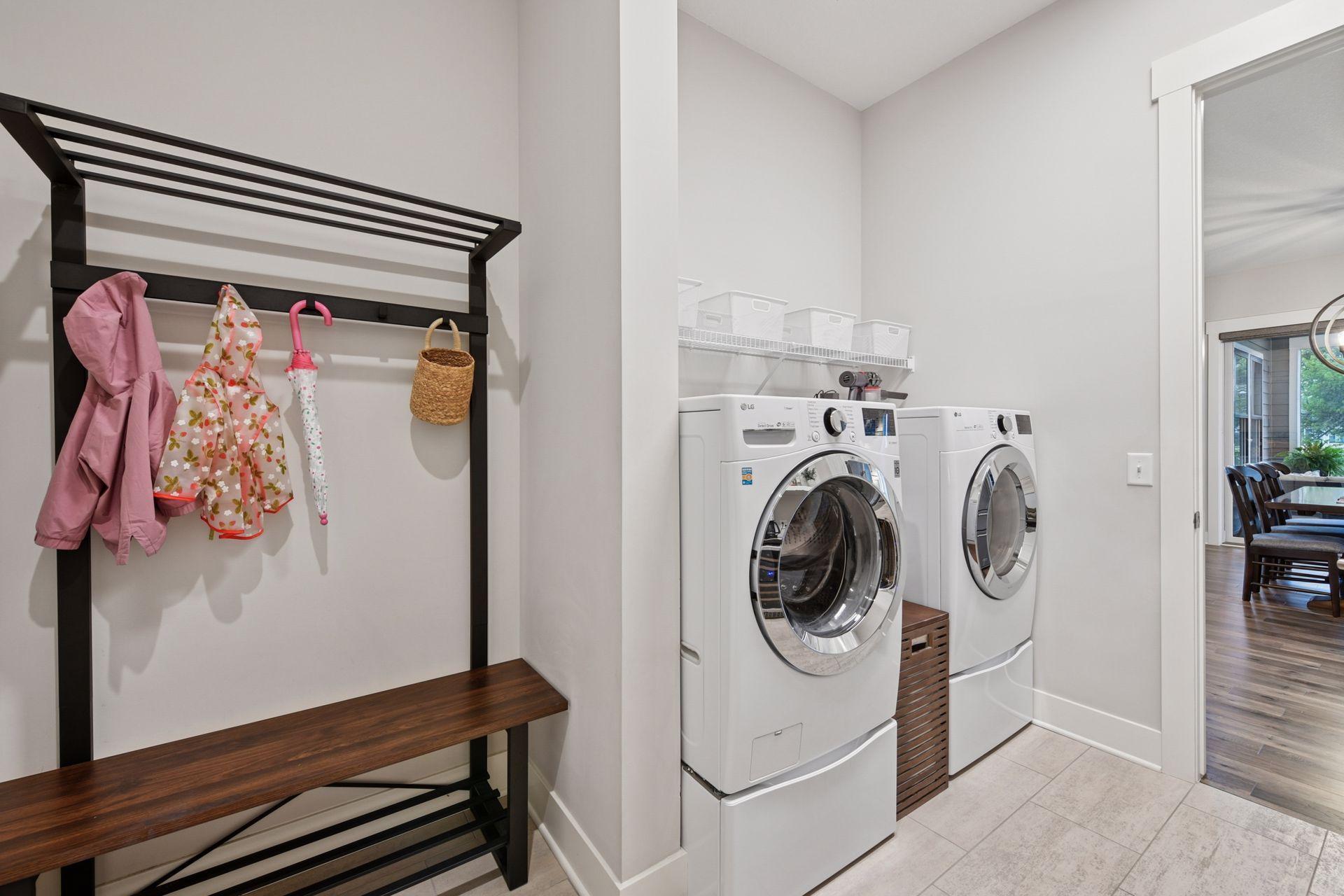 24540 Niblick Alcove