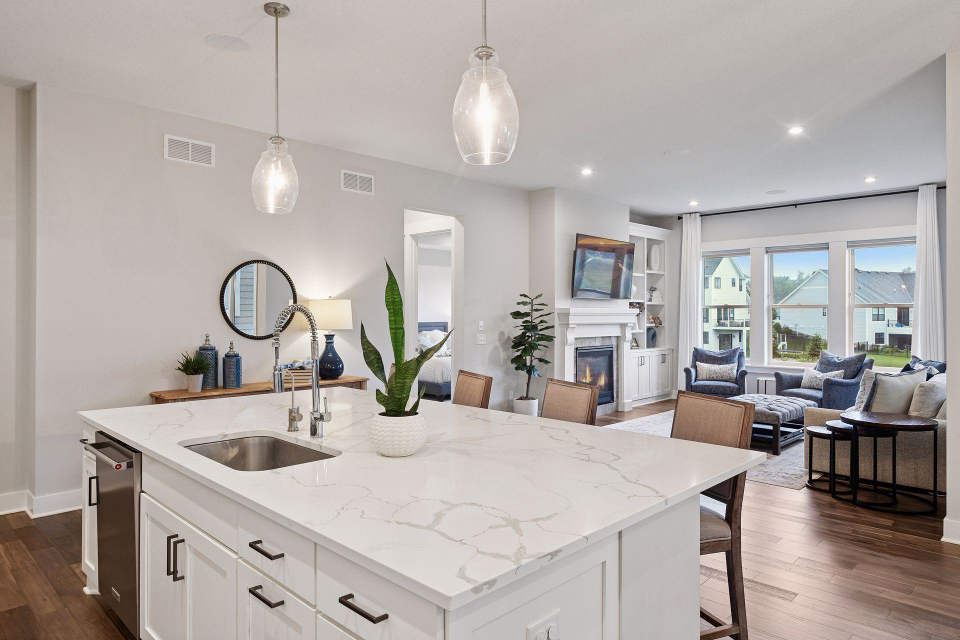 24540 Niblick Alcove