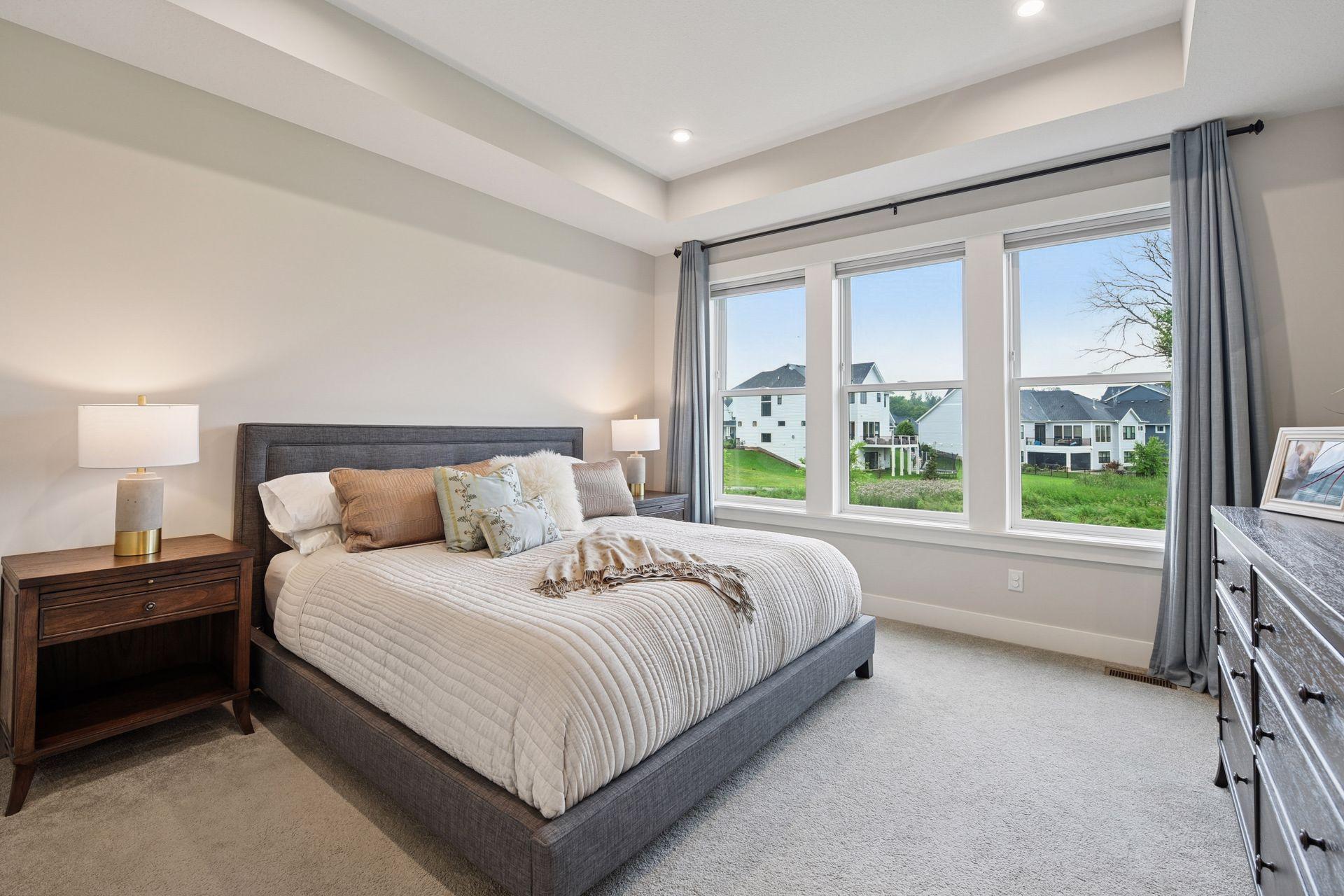 24540 Niblick Alcove